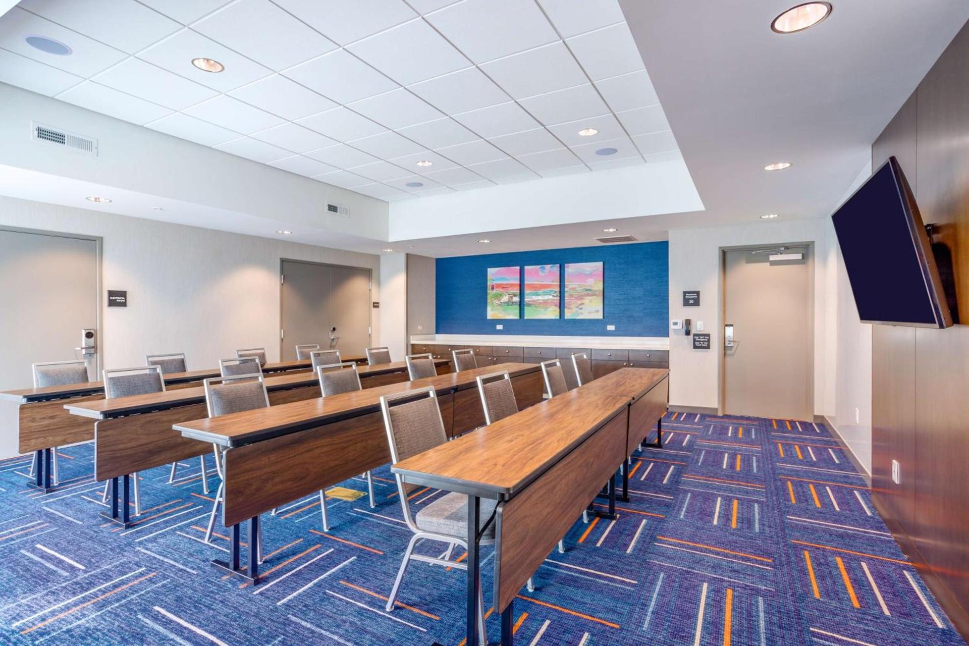 Hampton Inn Bedford In, In photo 40