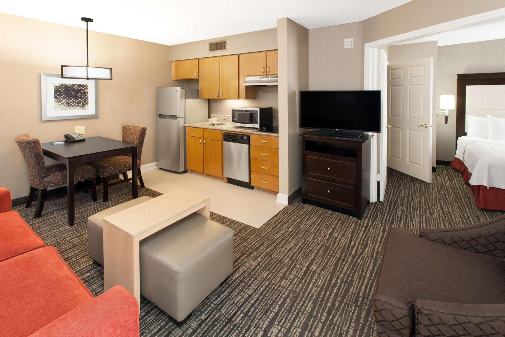 Homewood Suites by Hilton Indianapolis At The Crossing photo 26