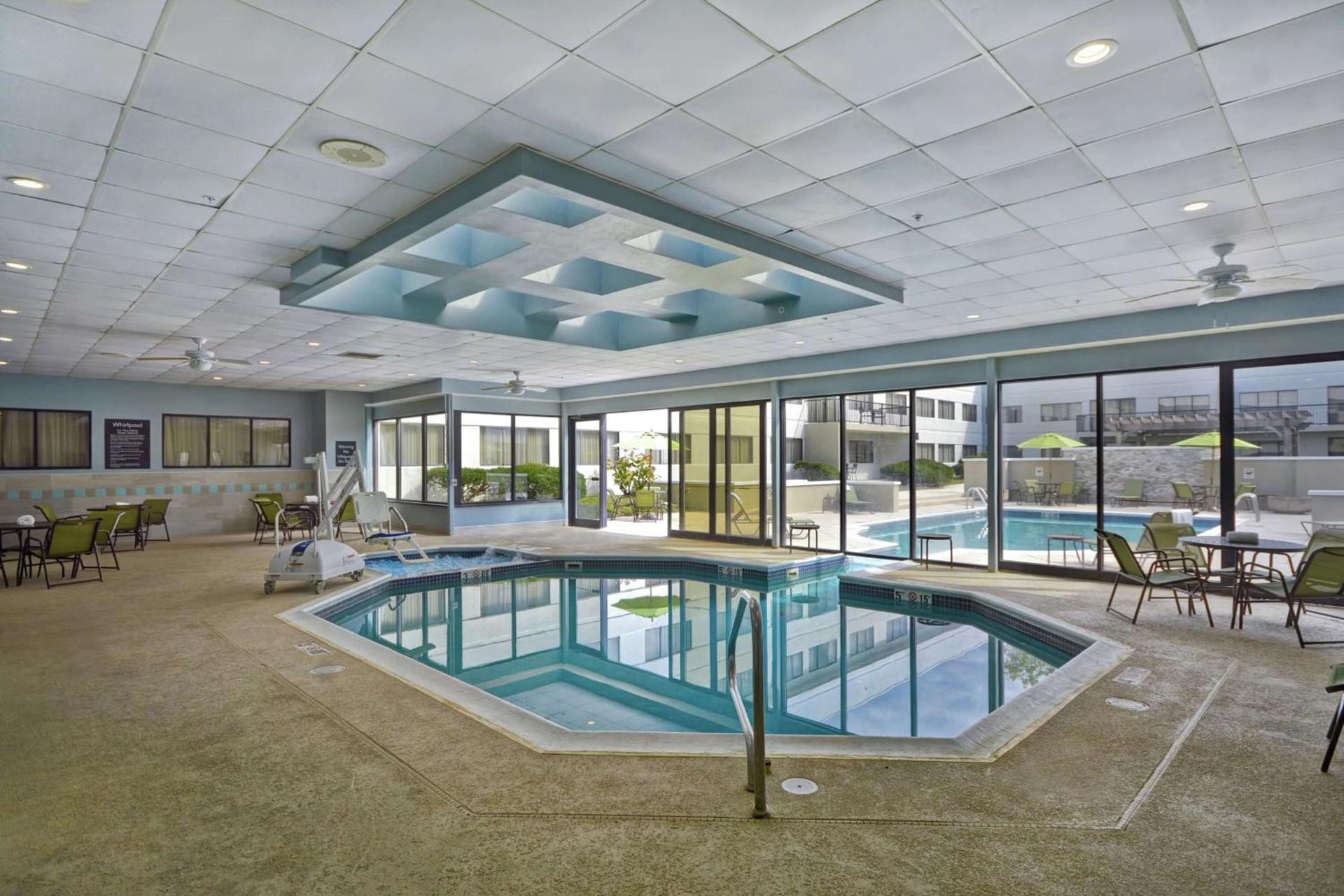 Homewood Suites by Hilton Indianapolis Carmel photo 11