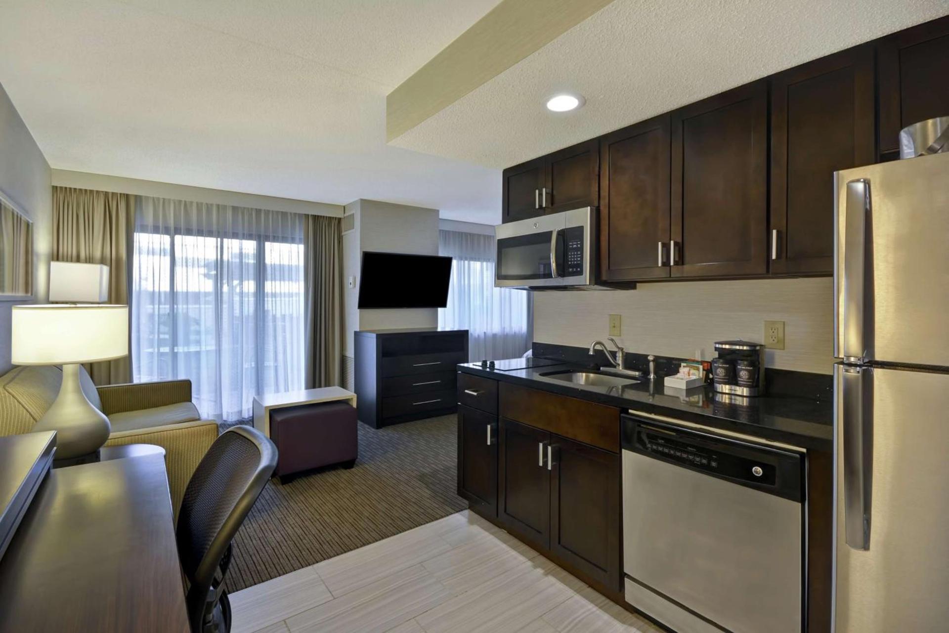 Homewood Suites by Hilton Indianapolis Carmel photo 29