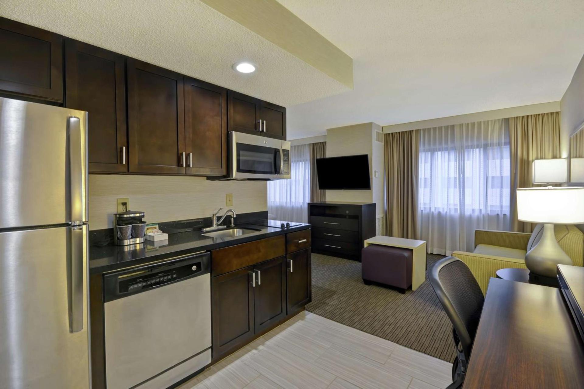 Homewood Suites by Hilton Indianapolis Carmel photo 47
