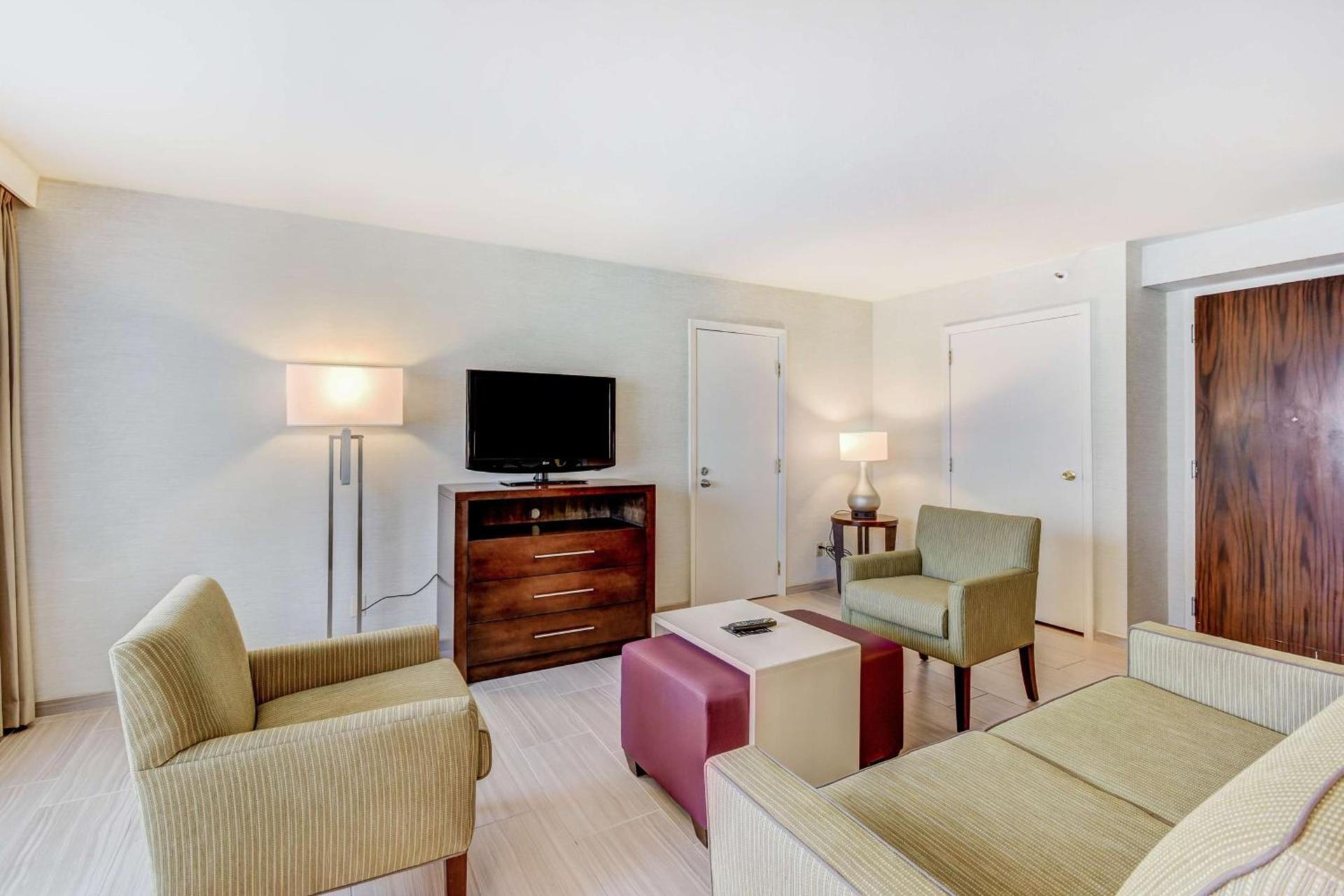 Homewood Suites by Hilton Indianapolis Carmel photo 50