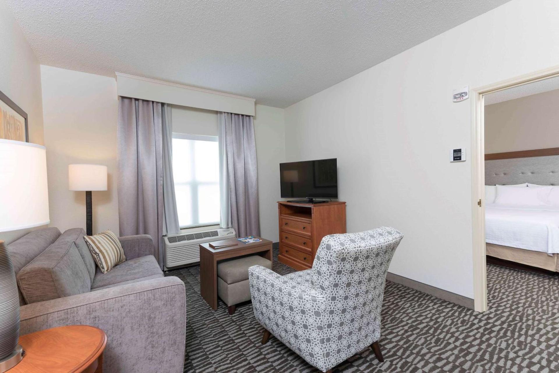 Homewood Suites by Hilton Indianapolis Airport / Plainfield photo 15