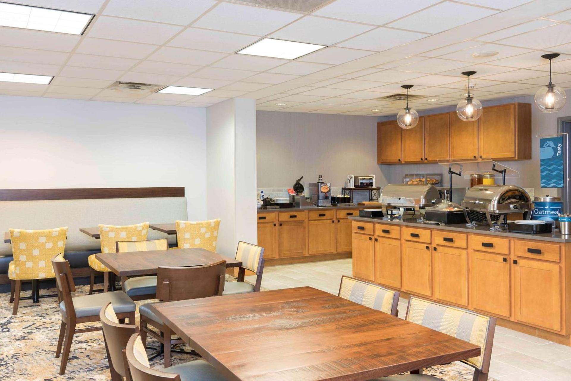Homewood Suites by Hilton Indianapolis Airport / Plainfield photo 12