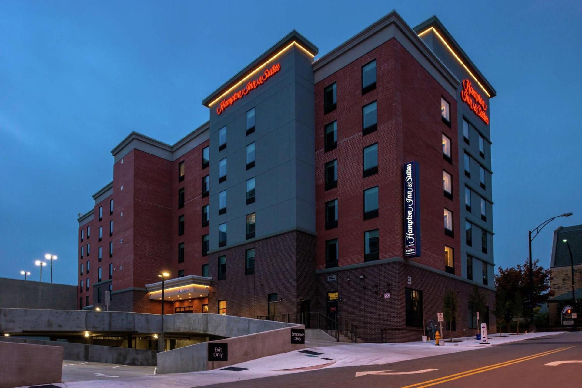 Hampton Inn & Suites Winston-Salem Downtown photo 19