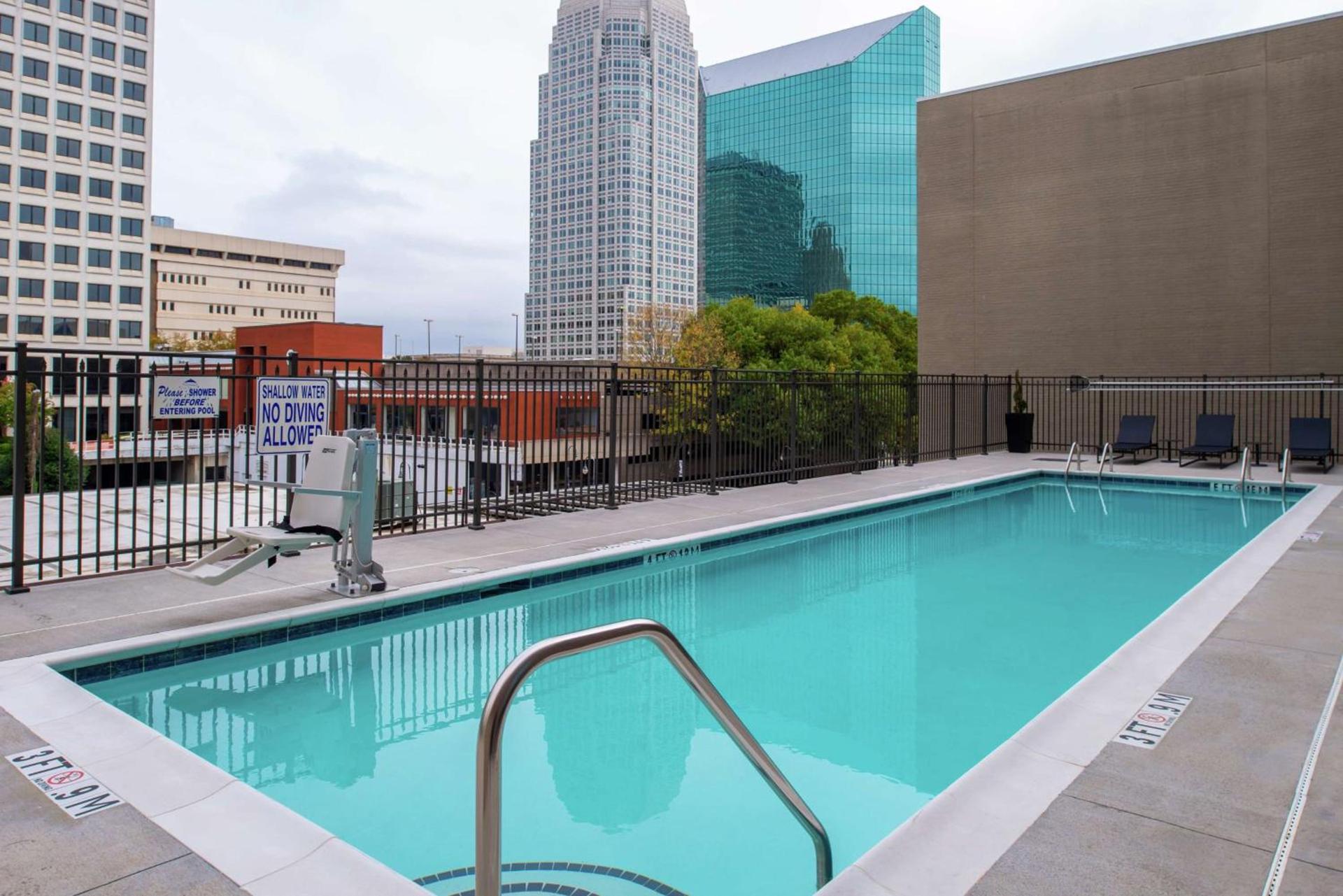 Hampton Inn & Suites Winston-Salem Downtown photo 26