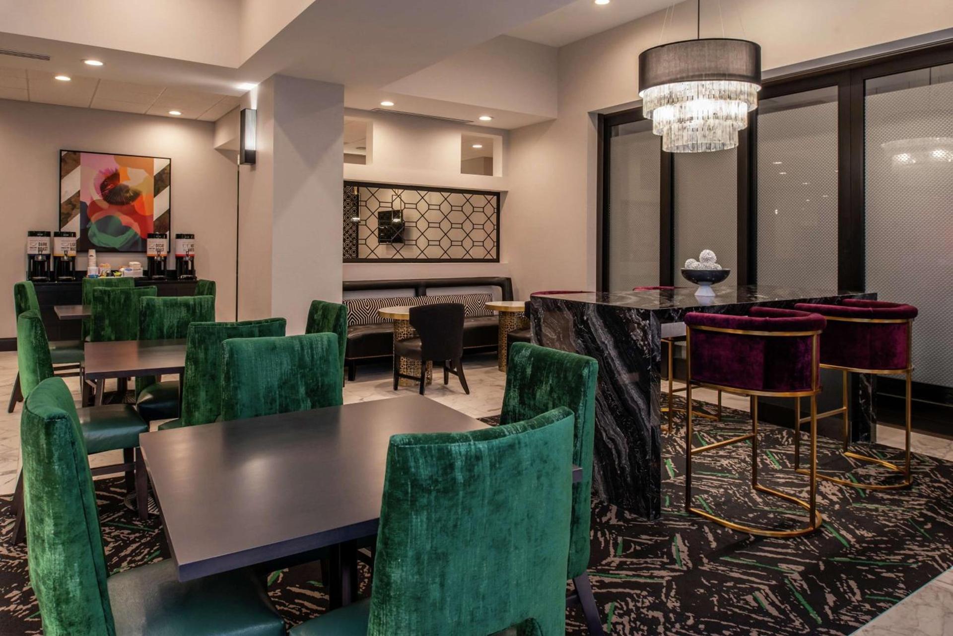 Hampton Inn & Suites Winston-Salem Downtown photo 30