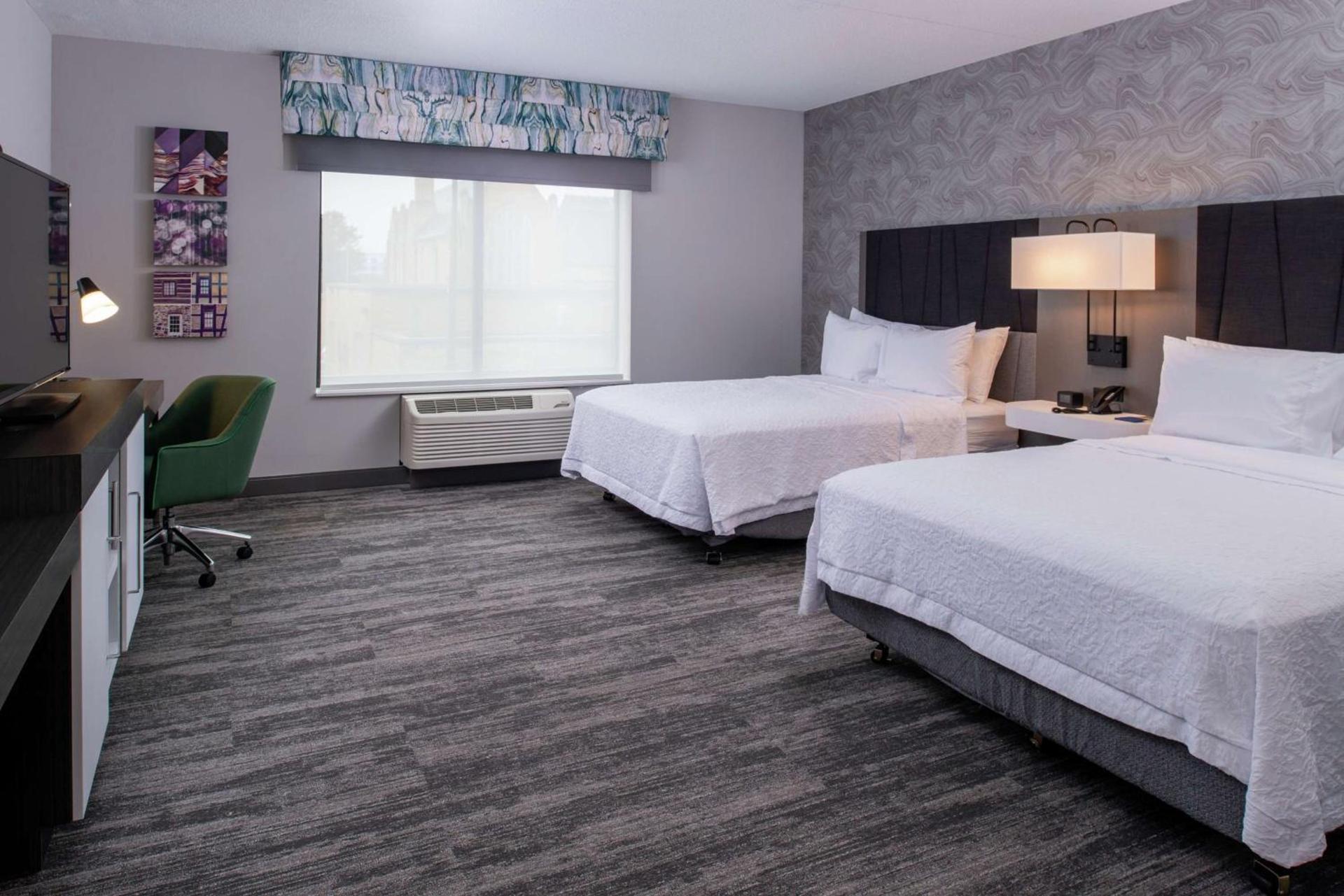 Hampton Inn & Suites Winston-Salem Downtown photo 40