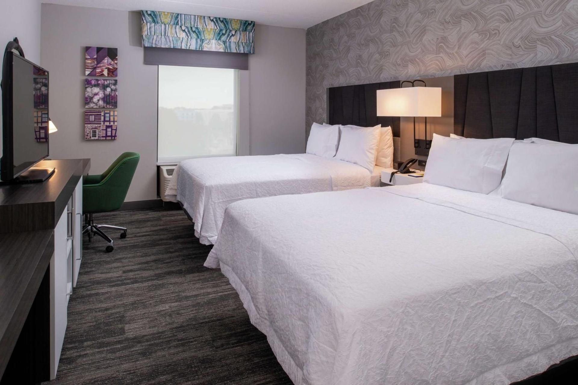 Hampton Inn & Suites Winston-Salem Downtown photo 44