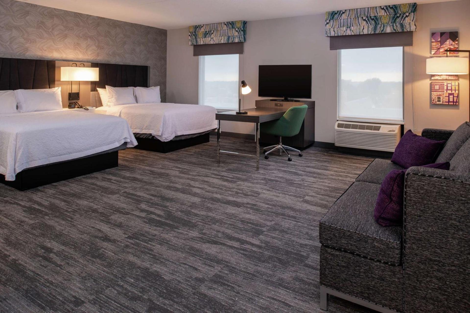 Hampton Inn & Suites Winston-Salem Downtown photo 48