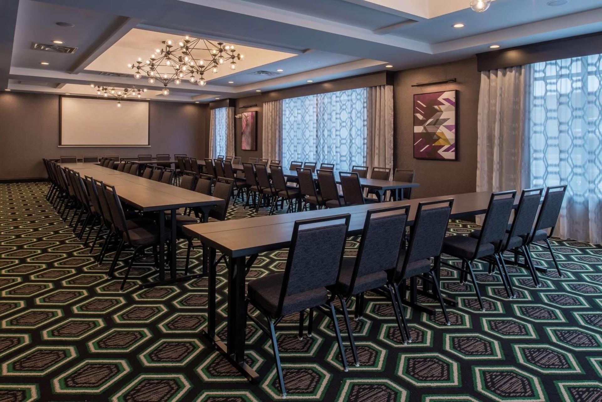 Hampton Inn & Suites Winston-Salem Downtown photo 8