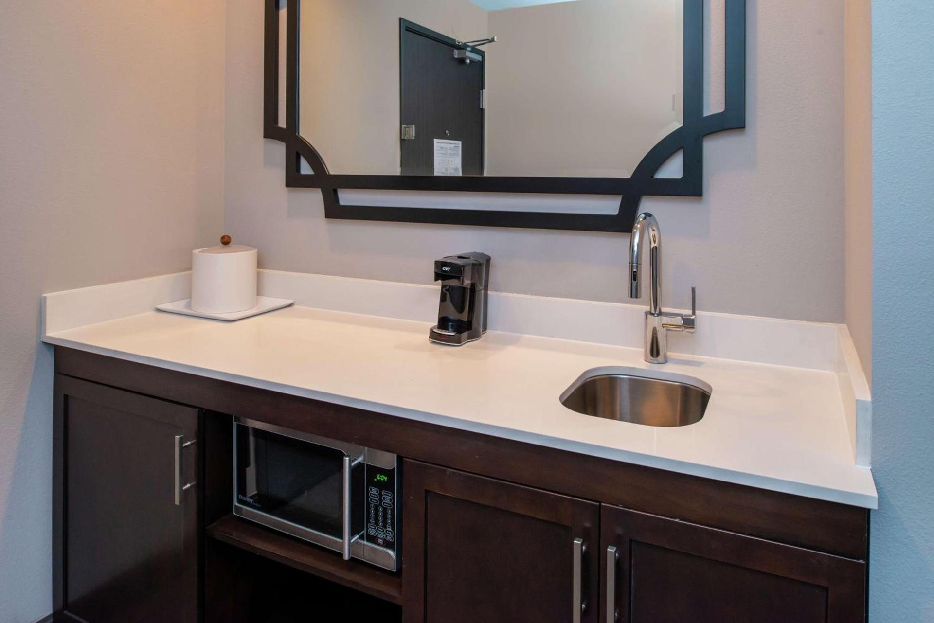 Hampton Inn & Suites Winston-Salem Downtown photo 13