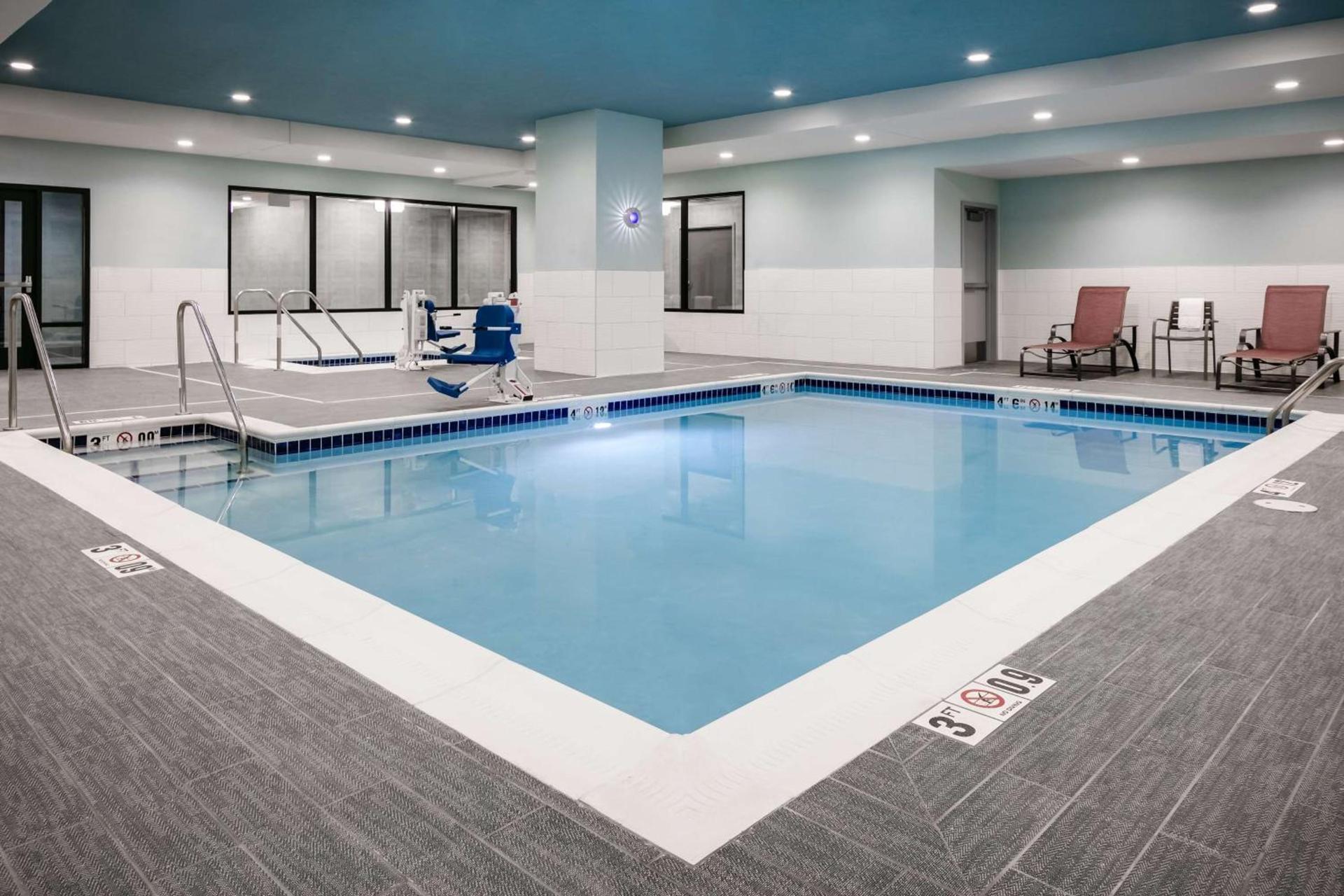 Hilton Garden Inn Iowa City Downtown University photo 9
