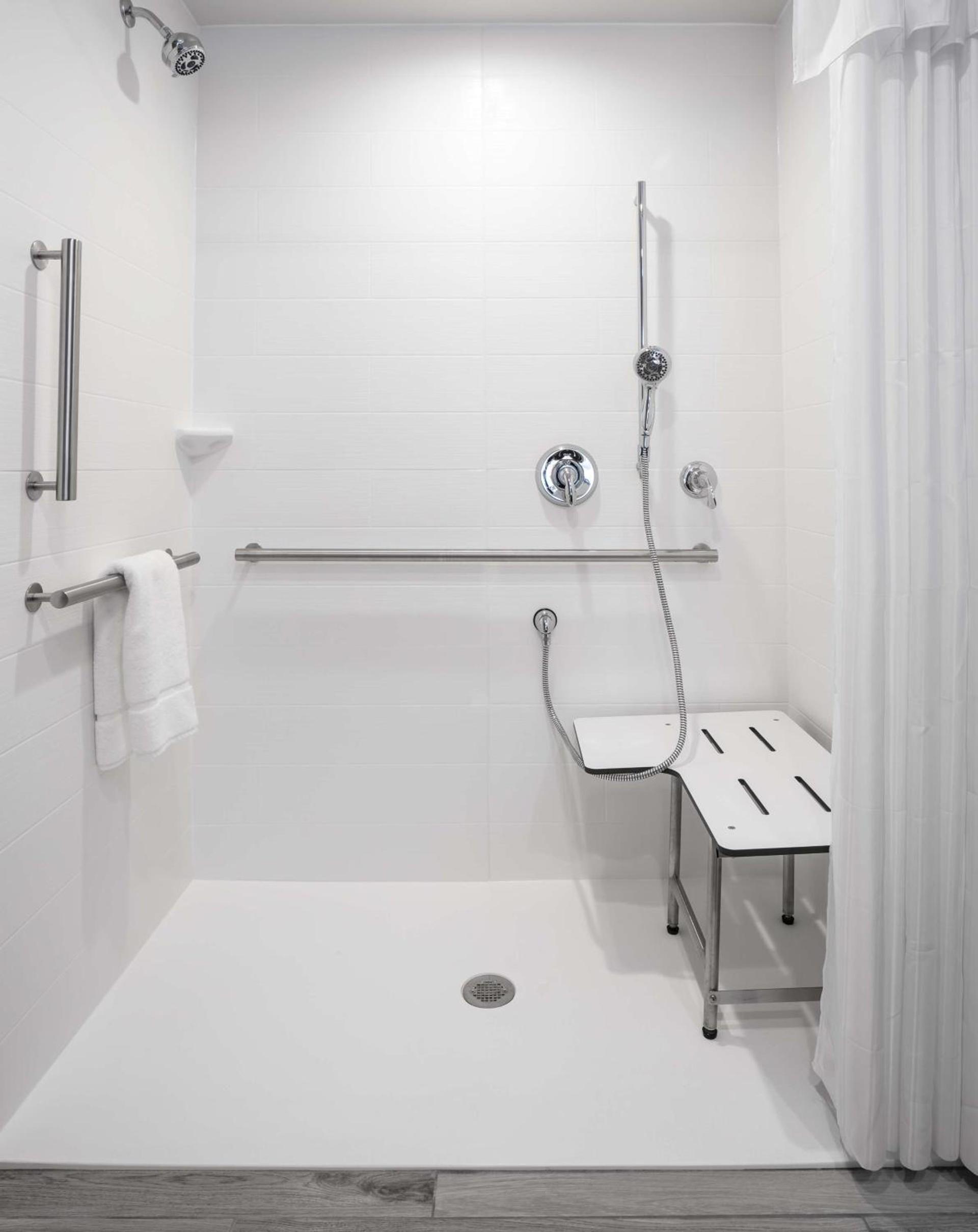 Hilton Garden Inn Iowa City Downtown University photo 27