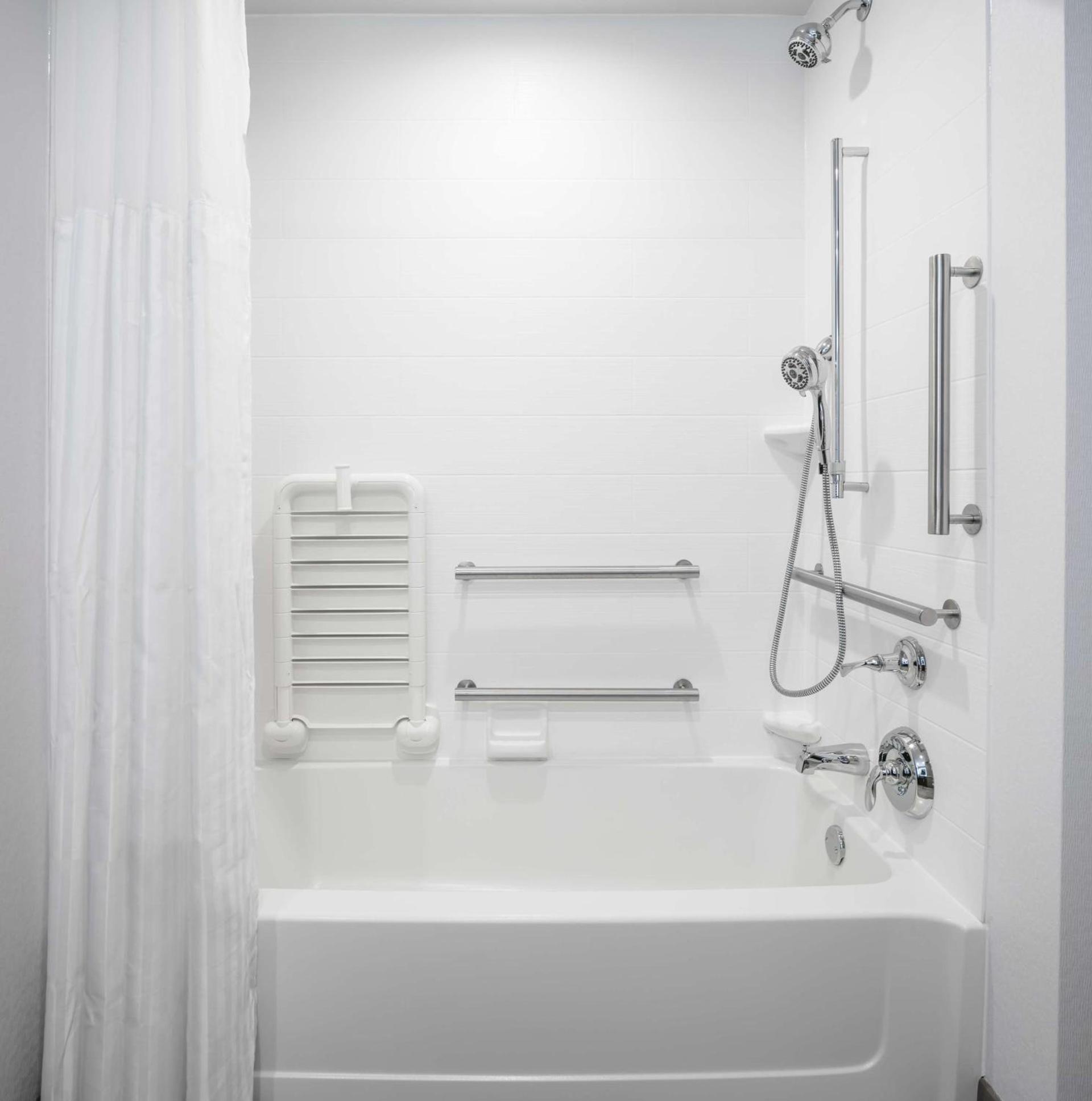 Hilton Garden Inn Iowa City Downtown University photo 31