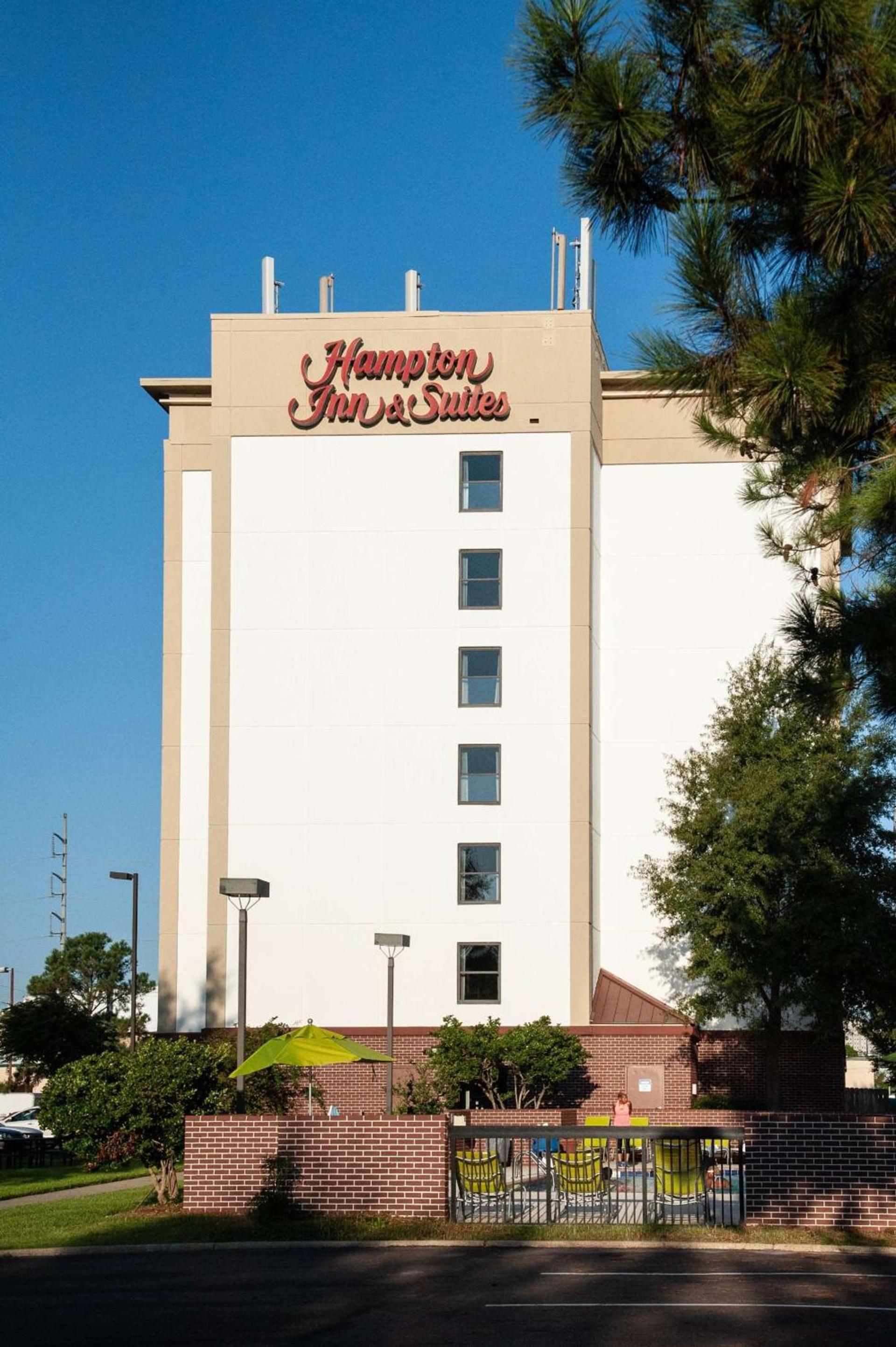 Hampton Inn & Suites Jackson Coliseum photo 4