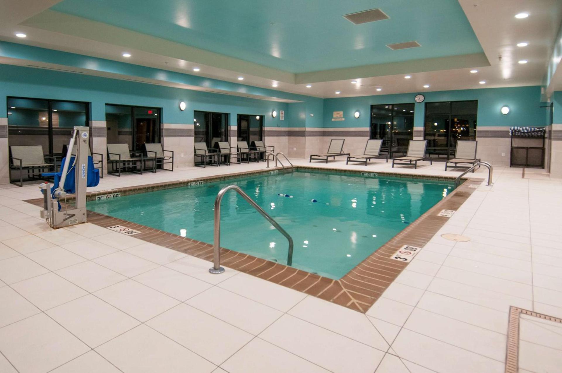 Hampton Inn & Suites Ridgeland photo 16