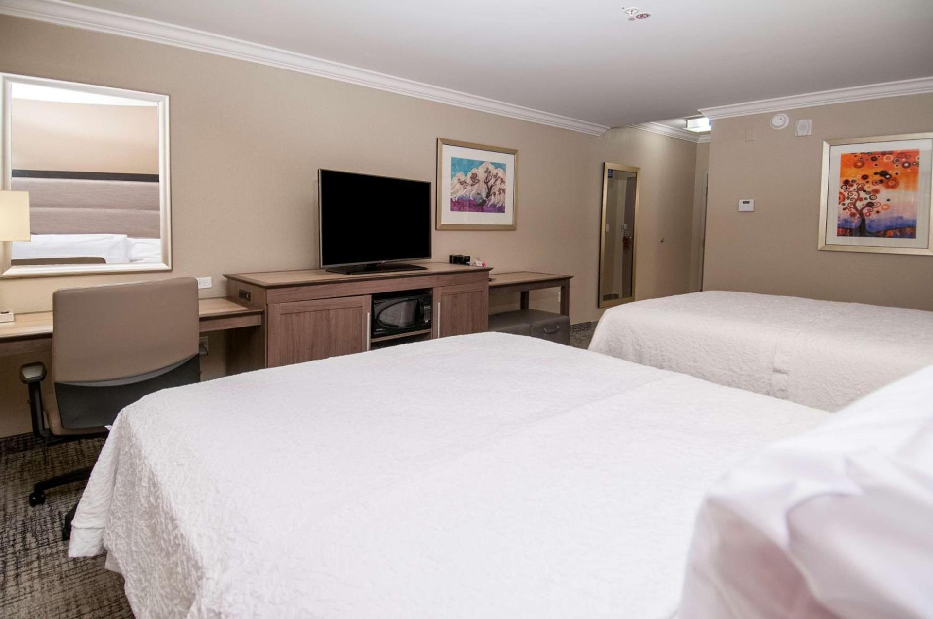 Hampton Inn & Suites Ridgeland photo 33