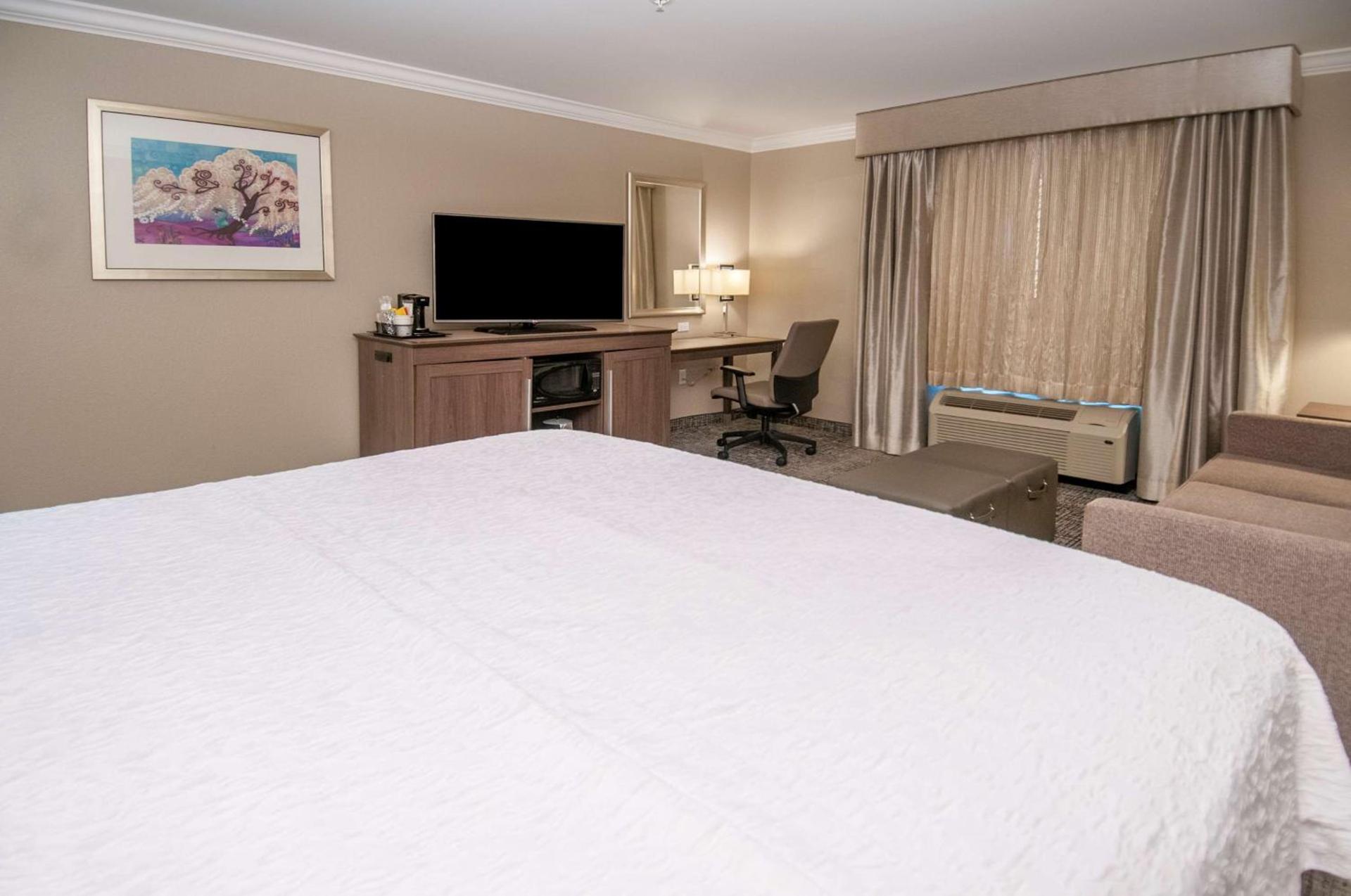 Hampton Inn & Suites Ridgeland photo 35