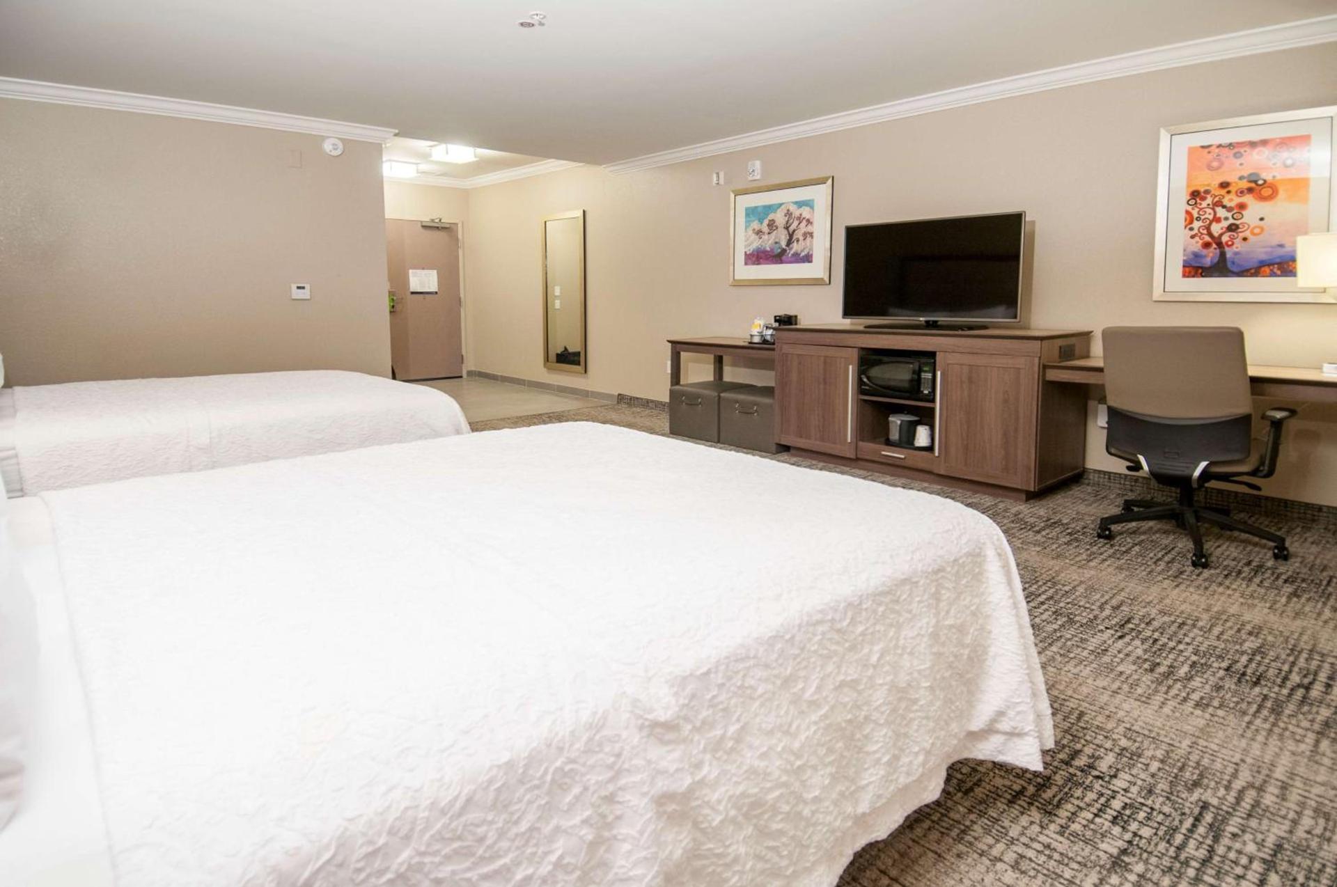 Hampton Inn & Suites Ridgeland photo 39