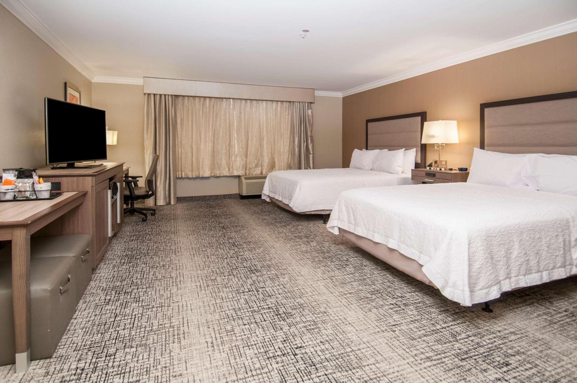 Hampton Inn & Suites Ridgeland photo 40