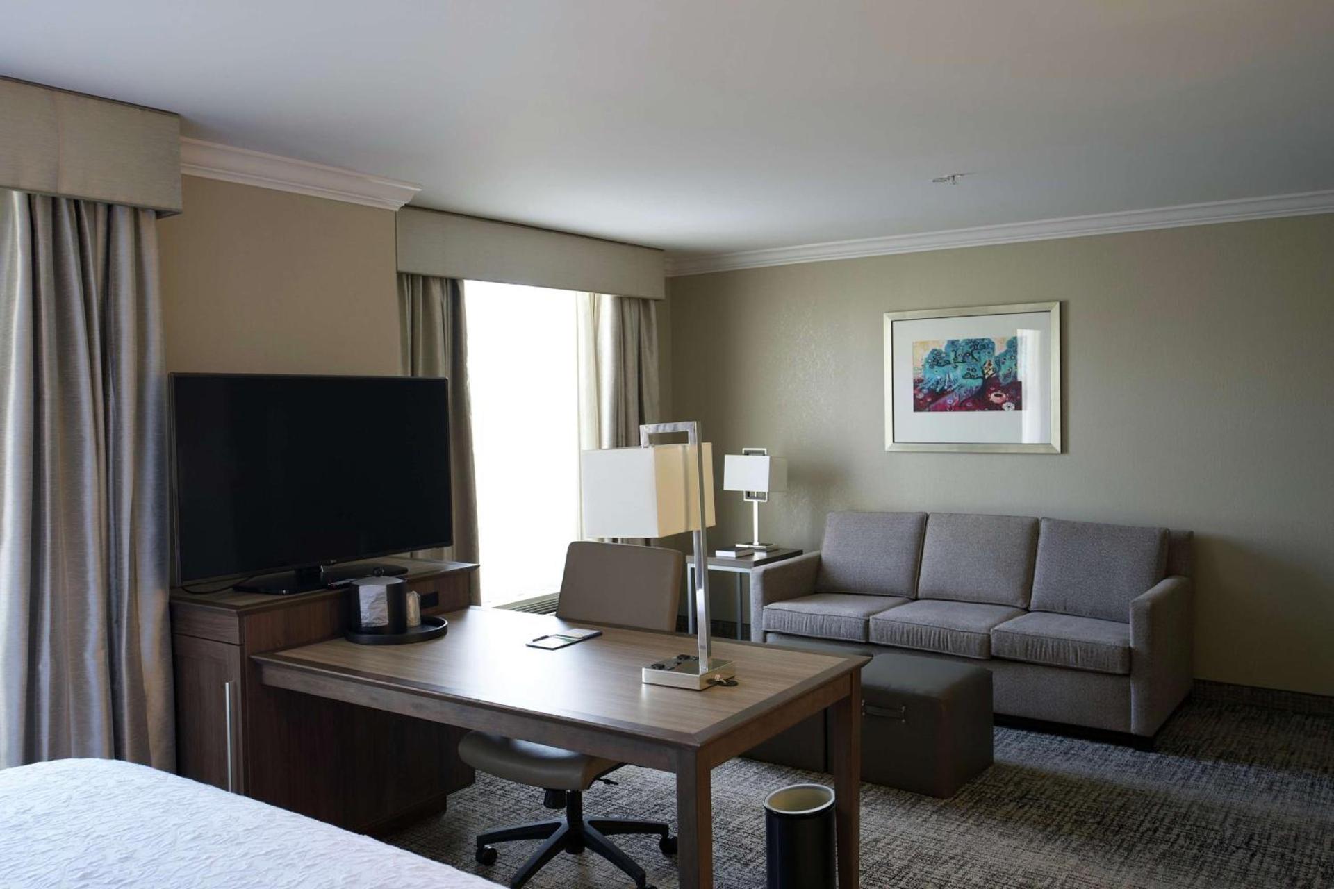 Hampton Inn & Suites Ridgeland photo 52
