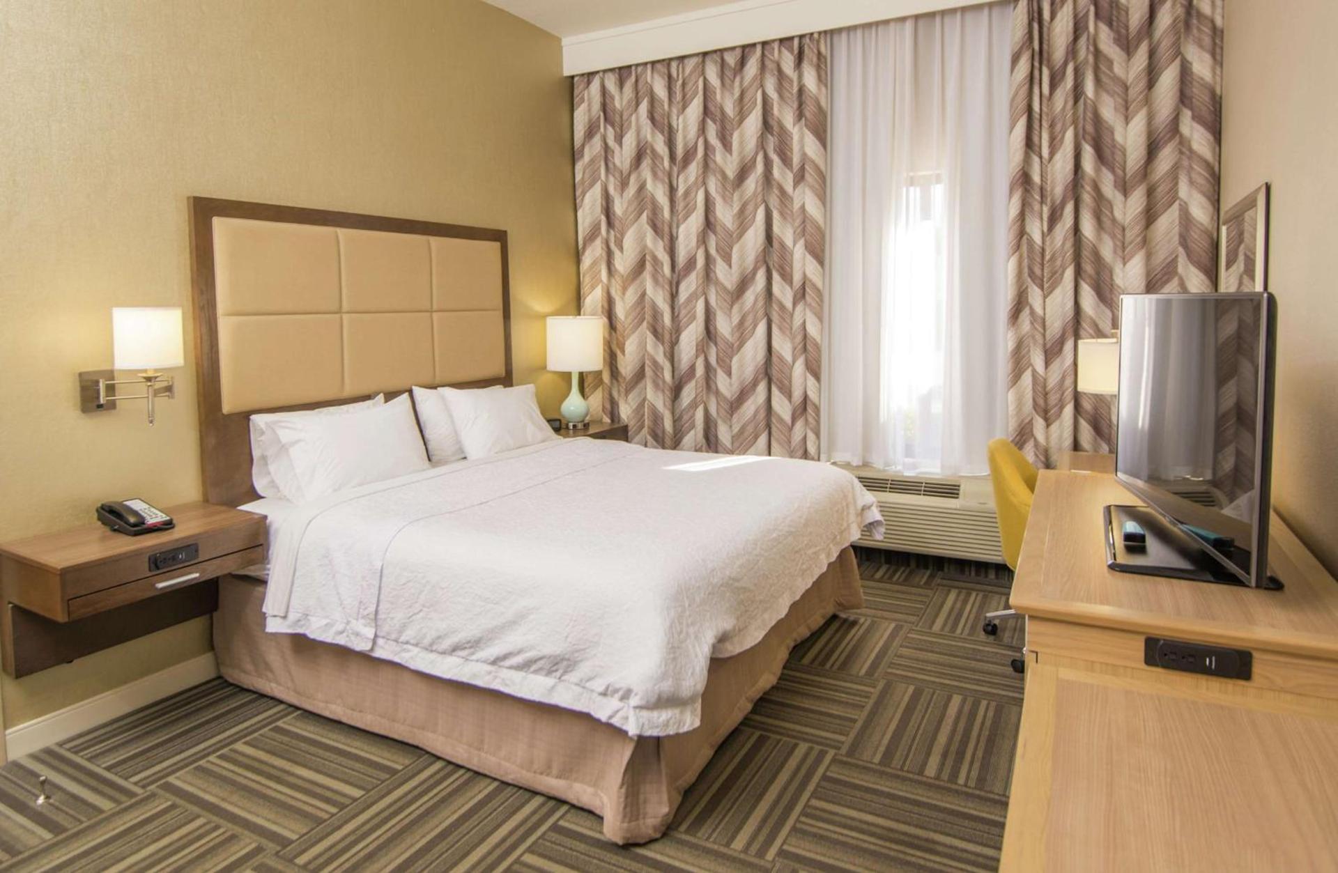 Hampton Inn Jacksonville South/I-95 at JTB photo 32