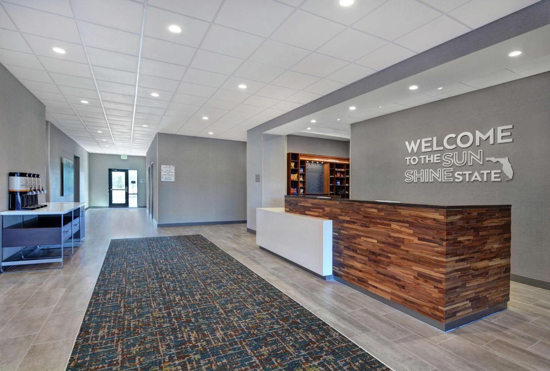 Hampton Inn & Suites Middleburg, Fl photo 9
