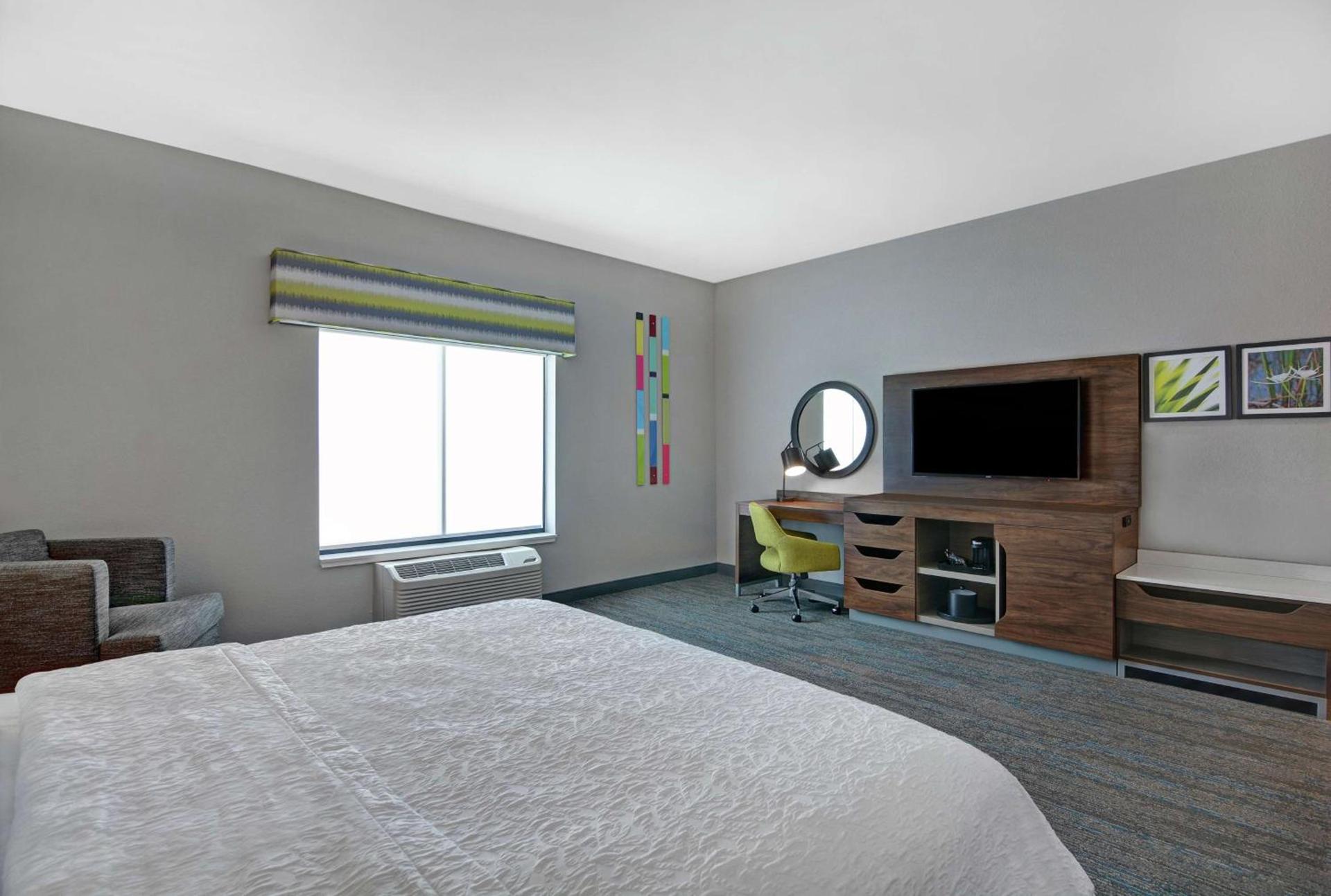 Hampton Inn & Suites Middleburg, Fl photo 26