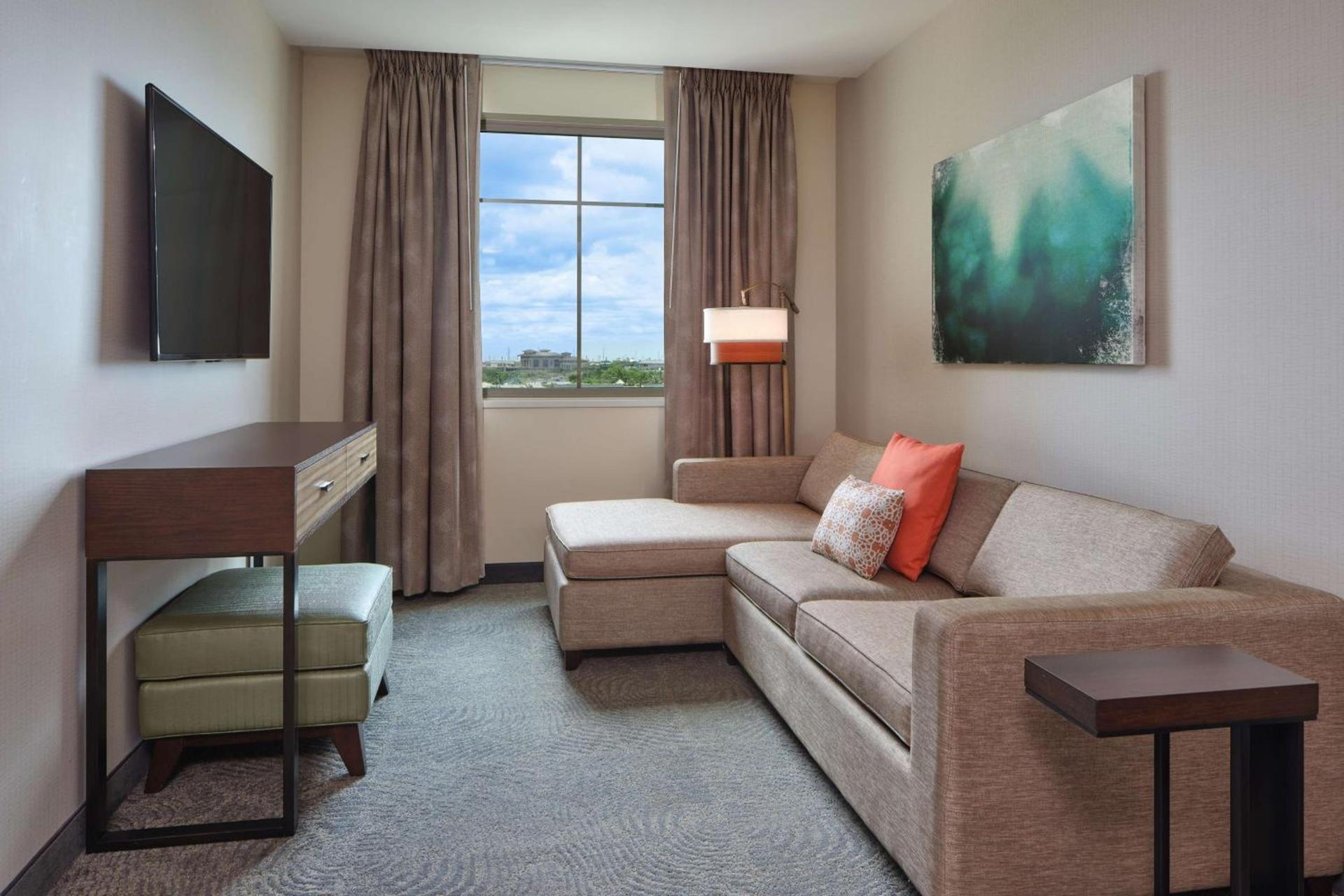 Embassy Suites By Hilton Oahu Kapolei - FREE Breakfast photo 5