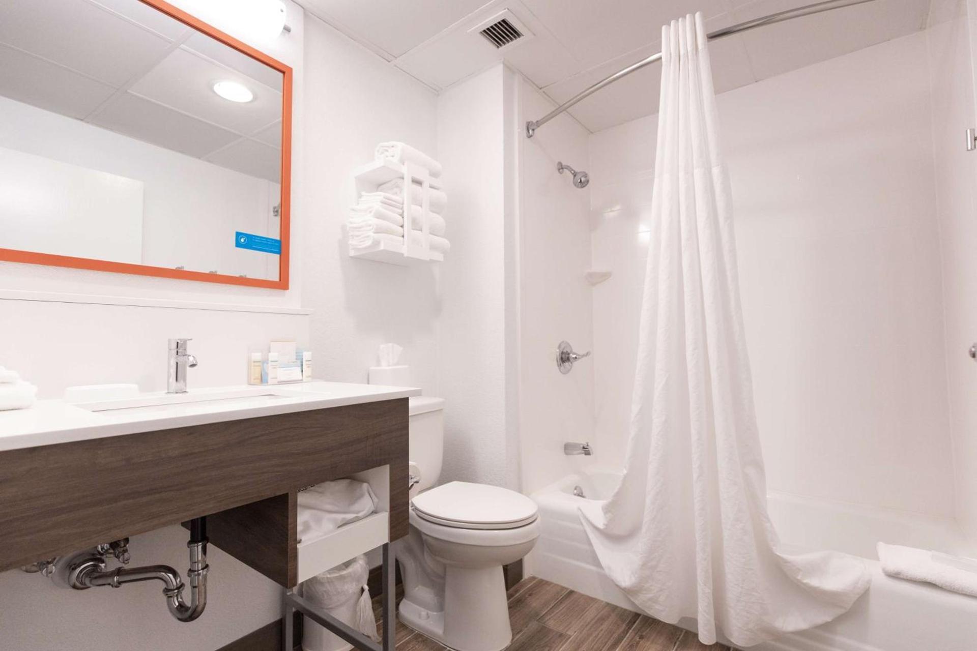 Hampton Inn by Hilton of Kuttawa Eddyville photo 42