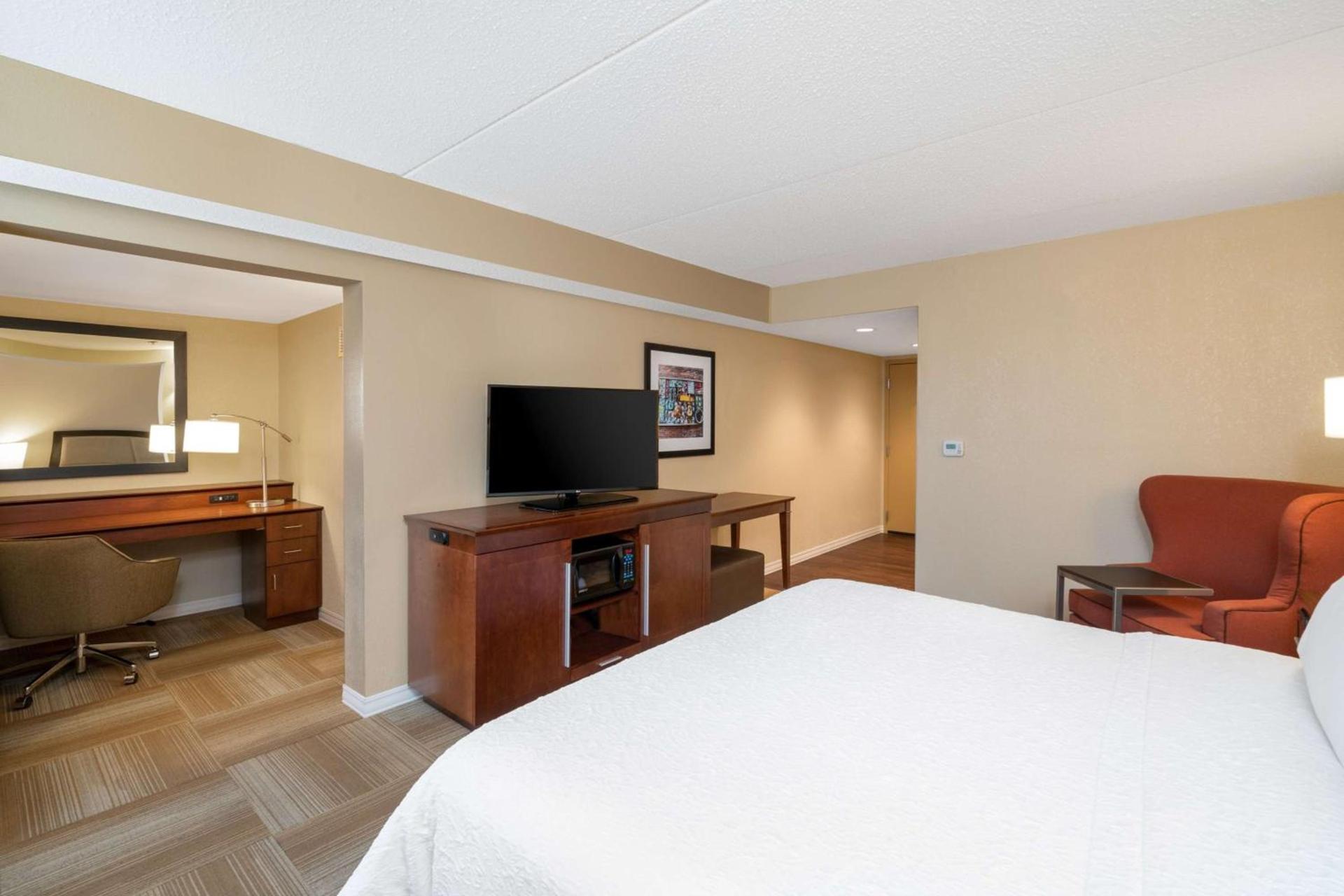 Hampton Inn Lafayette photo 14