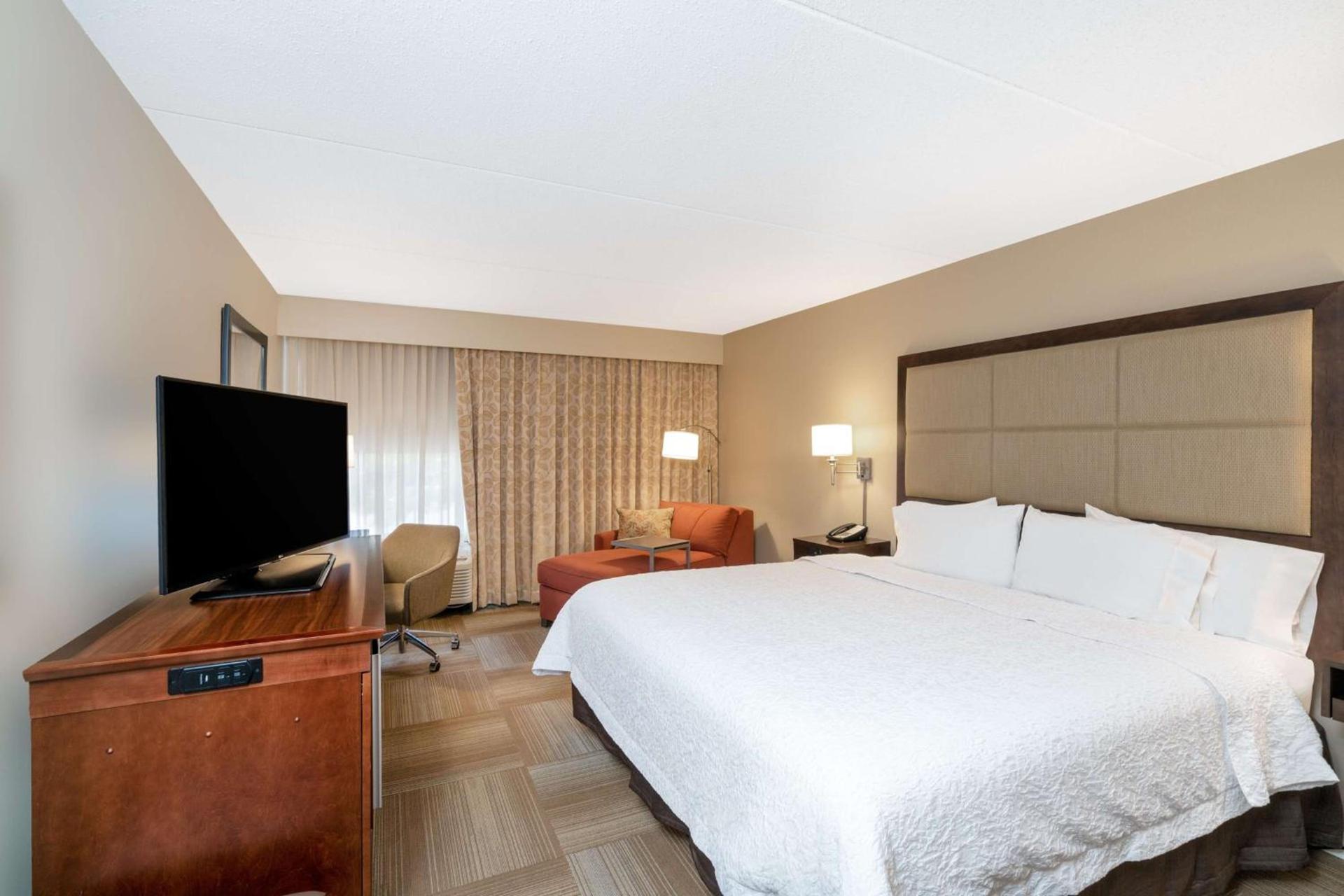 Hampton Inn Lafayette photo 24