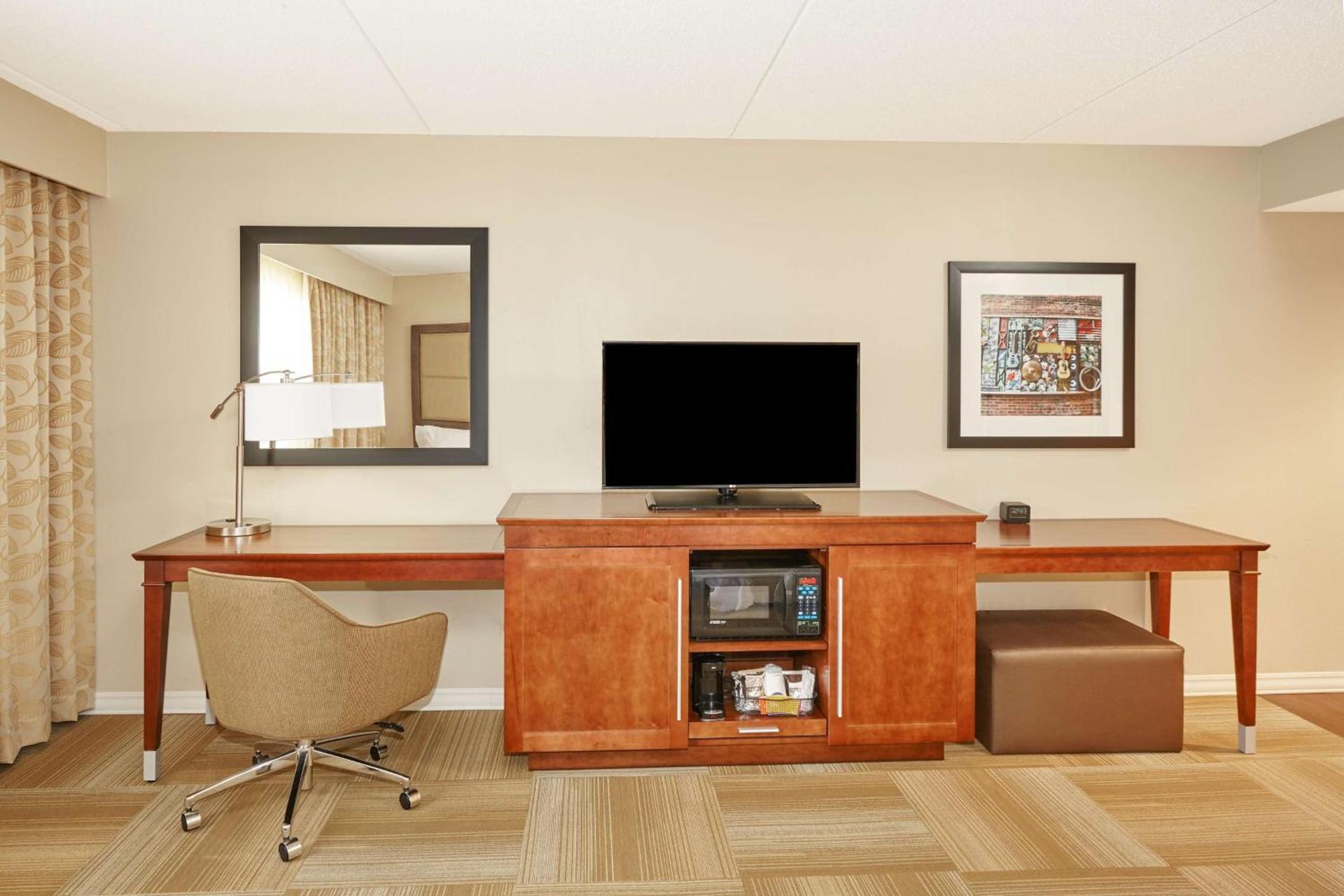 Hampton Inn Lafayette photo 29