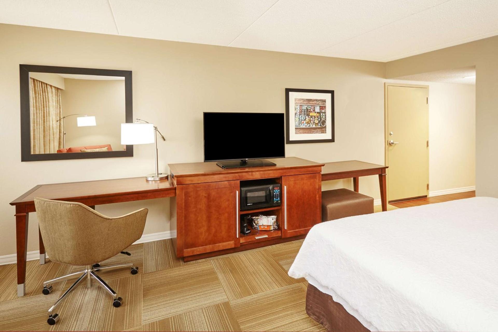 Hampton Inn Lafayette photo 30