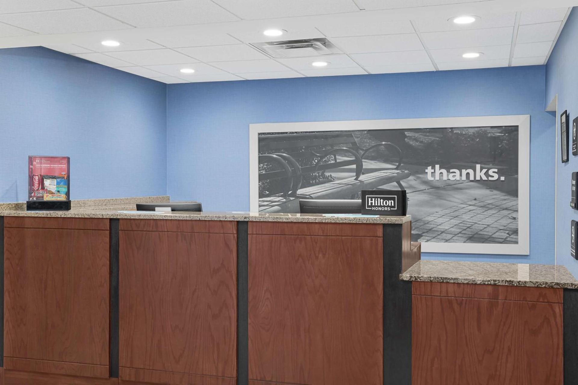 Hampton Inn Lagrange near Callaway Gardens photo 5