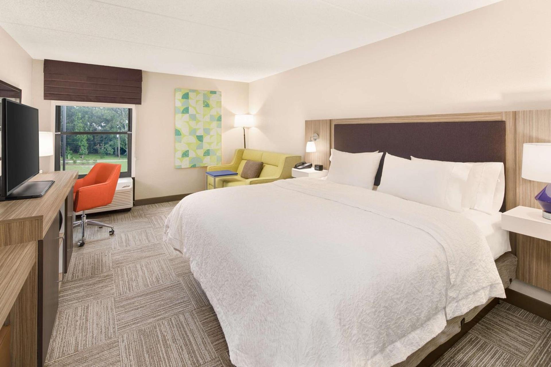 Hampton Inn Lagrange near Callaway Gardens photo 32