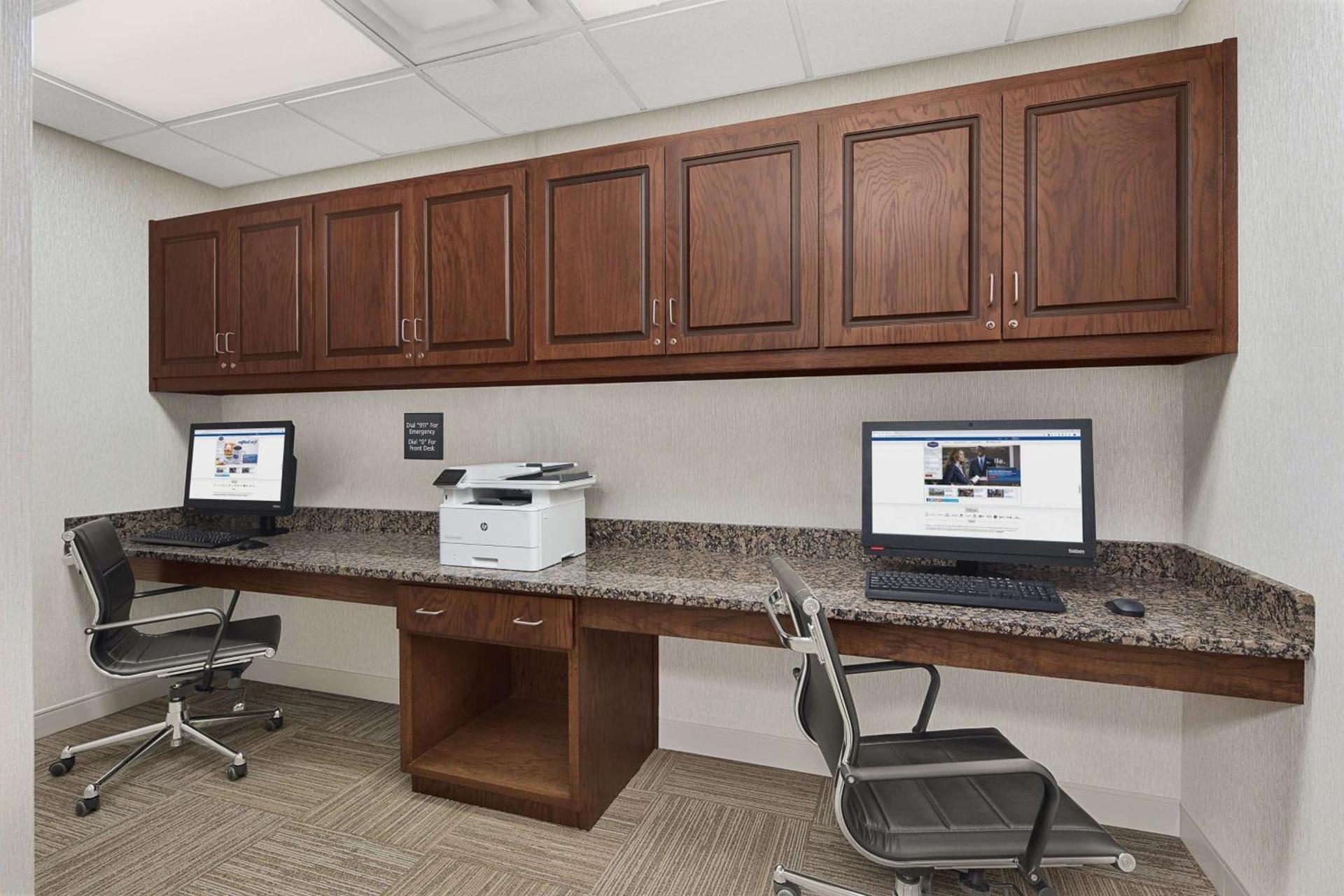 Hampton Inn Lagrange near Callaway Gardens photo 34