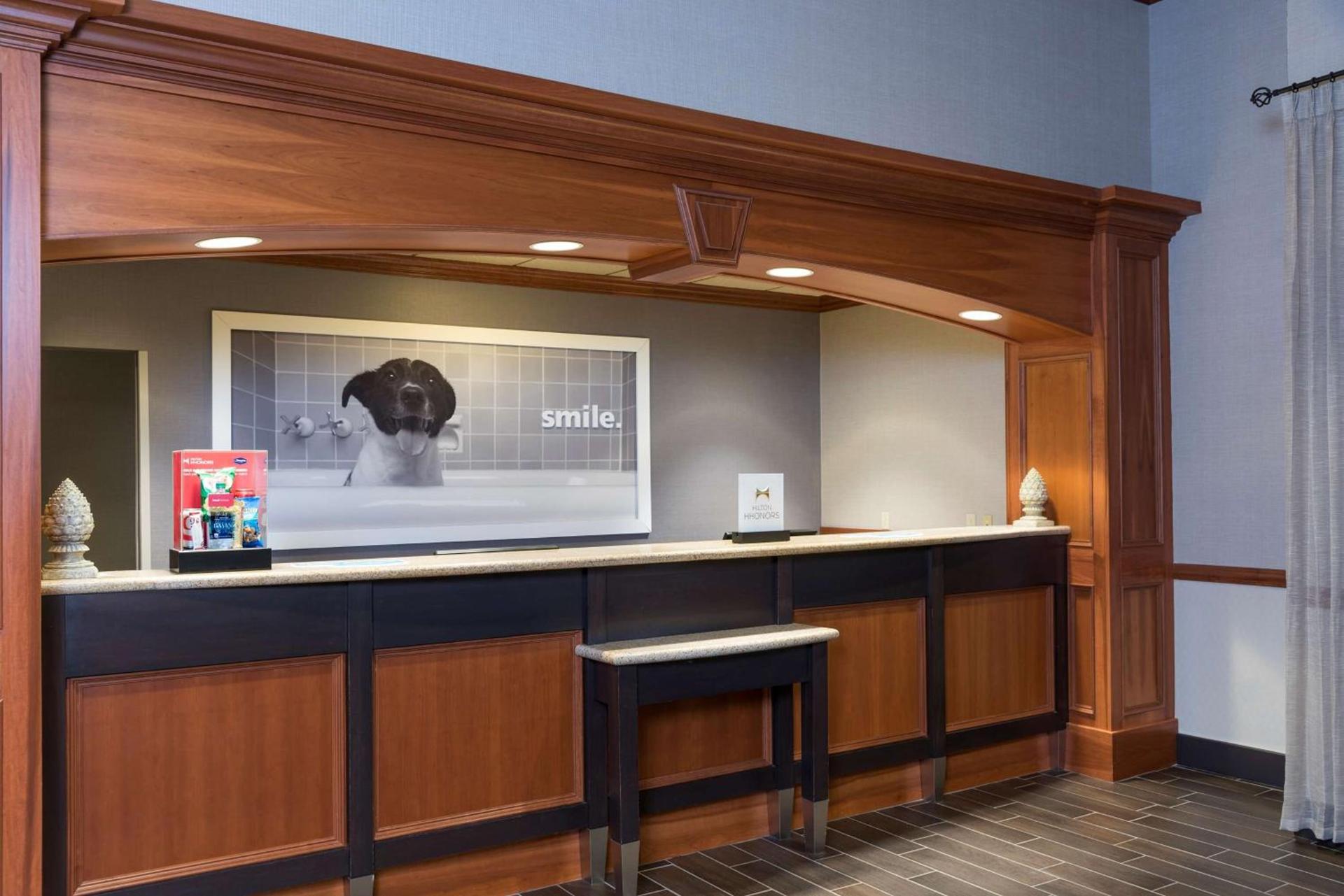 Hampton Inn & Suites East Lansing photo 5