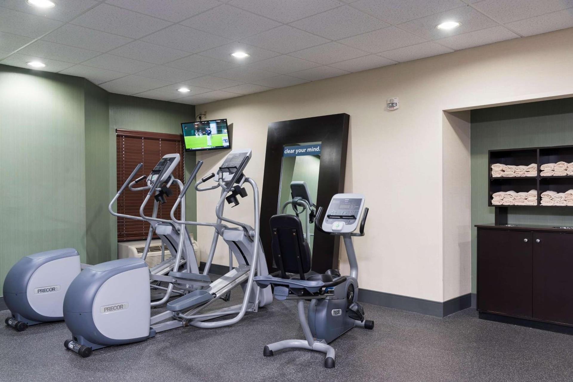 Hampton Inn & Suites East Lansing photo 10