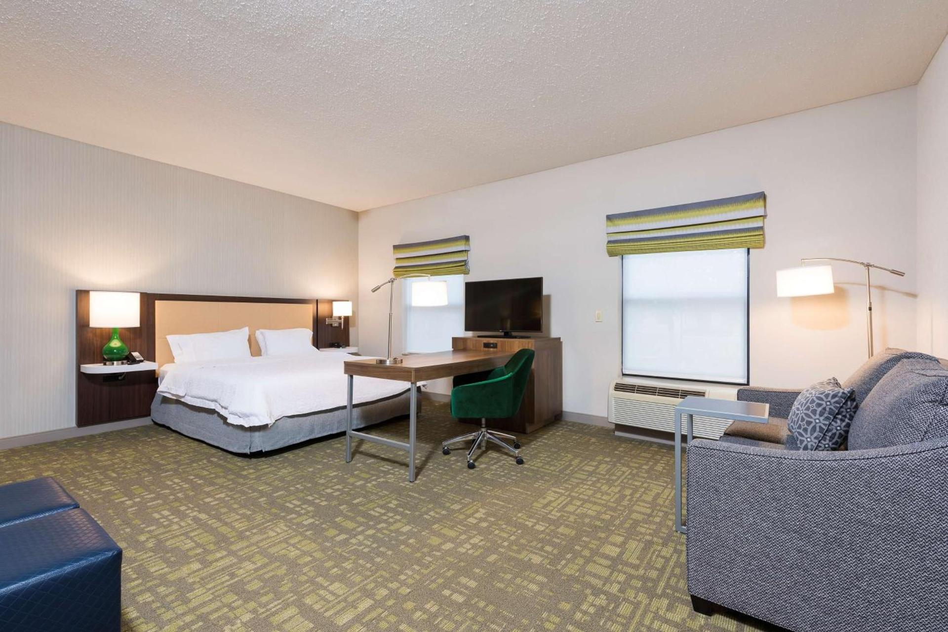 Hampton Inn & Suites East Lansing photo 29