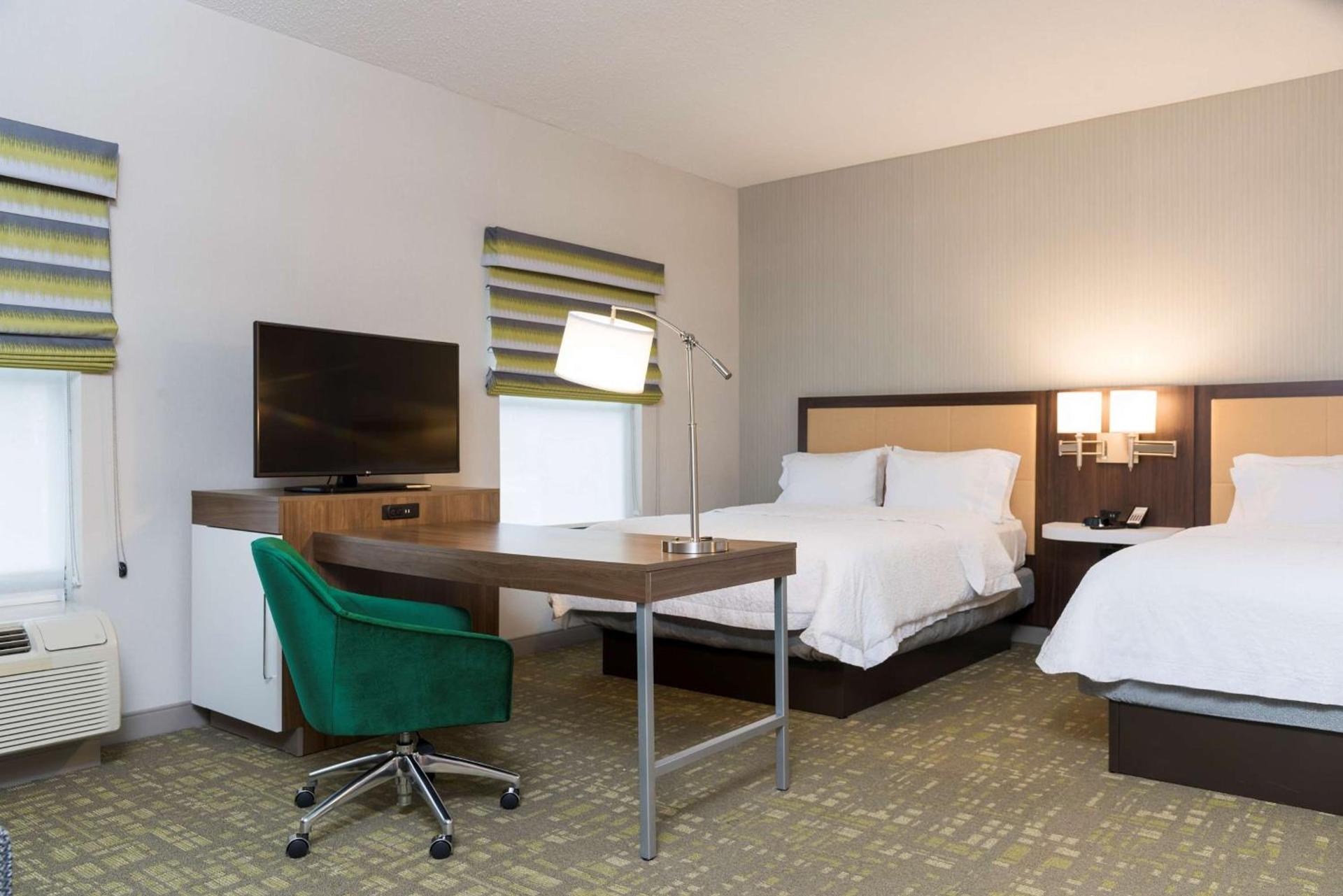 Hampton Inn & Suites East Lansing photo 38