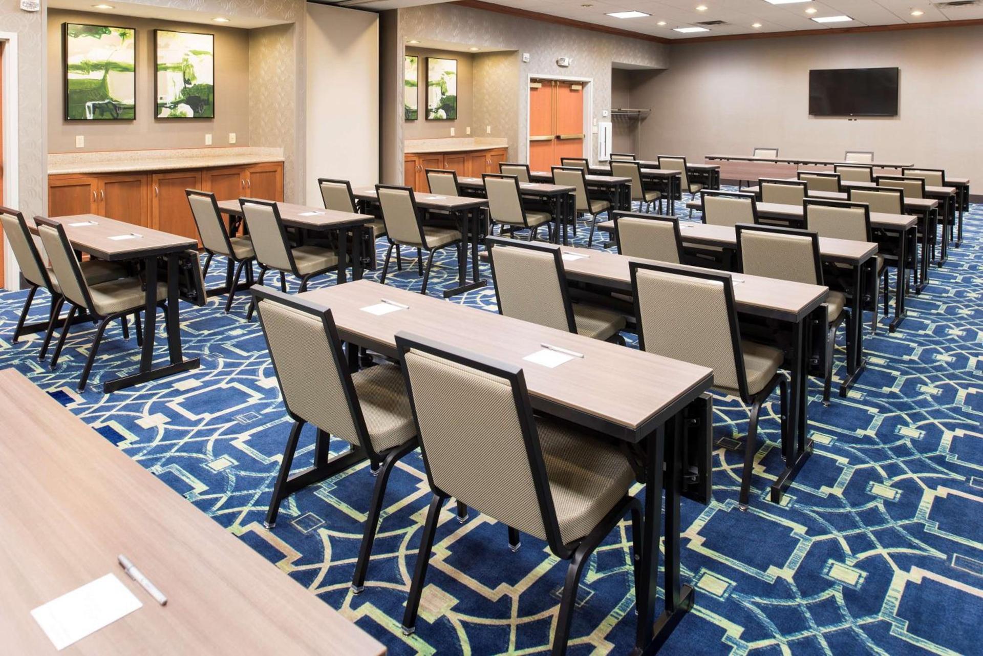 Hampton Inn & Suites East Lansing photo 22