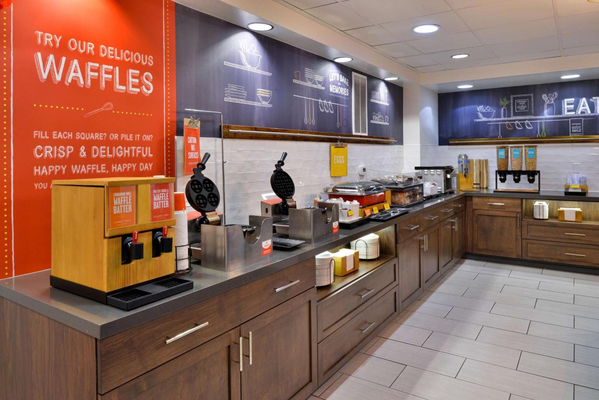 Hampton Inn & Suites Las Vegas Airport photo 11