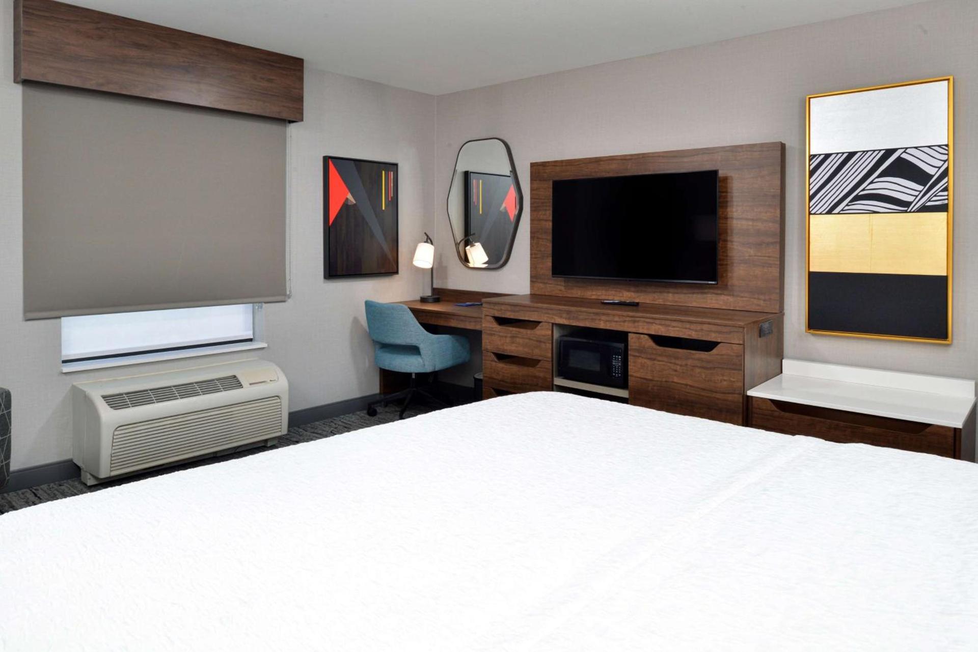 Hampton Inn & Suites Las Vegas Airport photo 21
