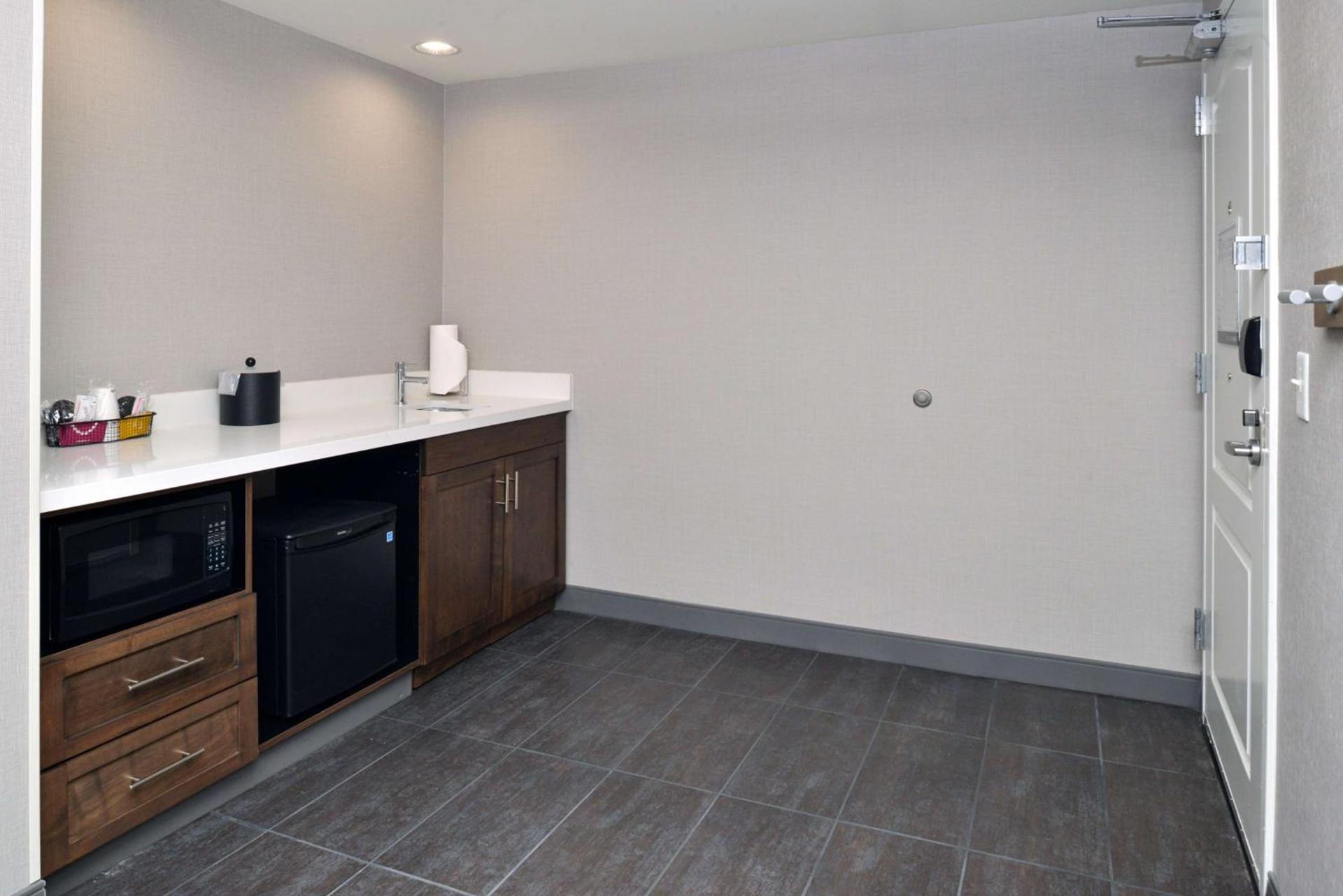 Hampton Inn & Suites Las Vegas Airport photo 35