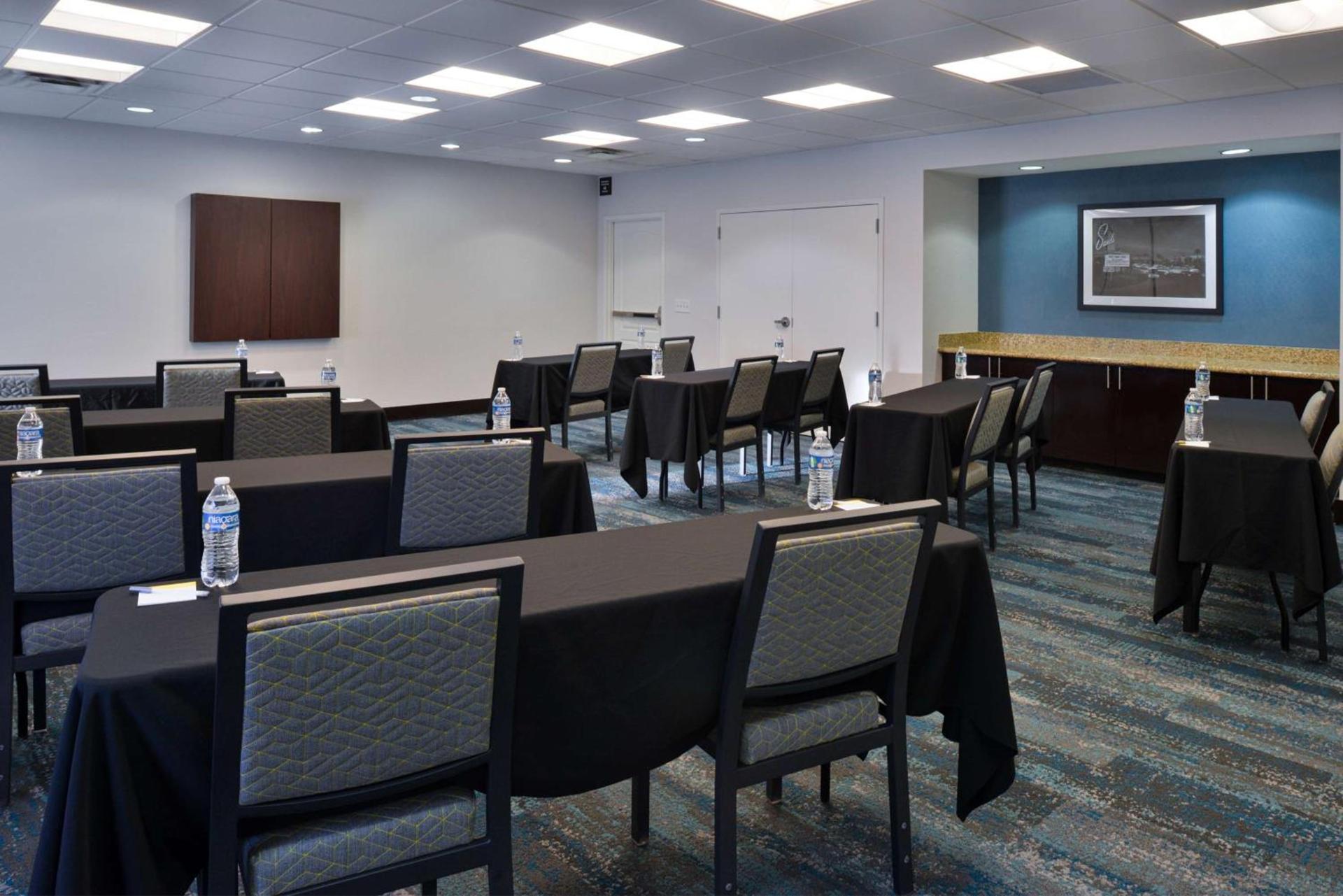 Hampton Inn & Suites Las Vegas Airport photo 36