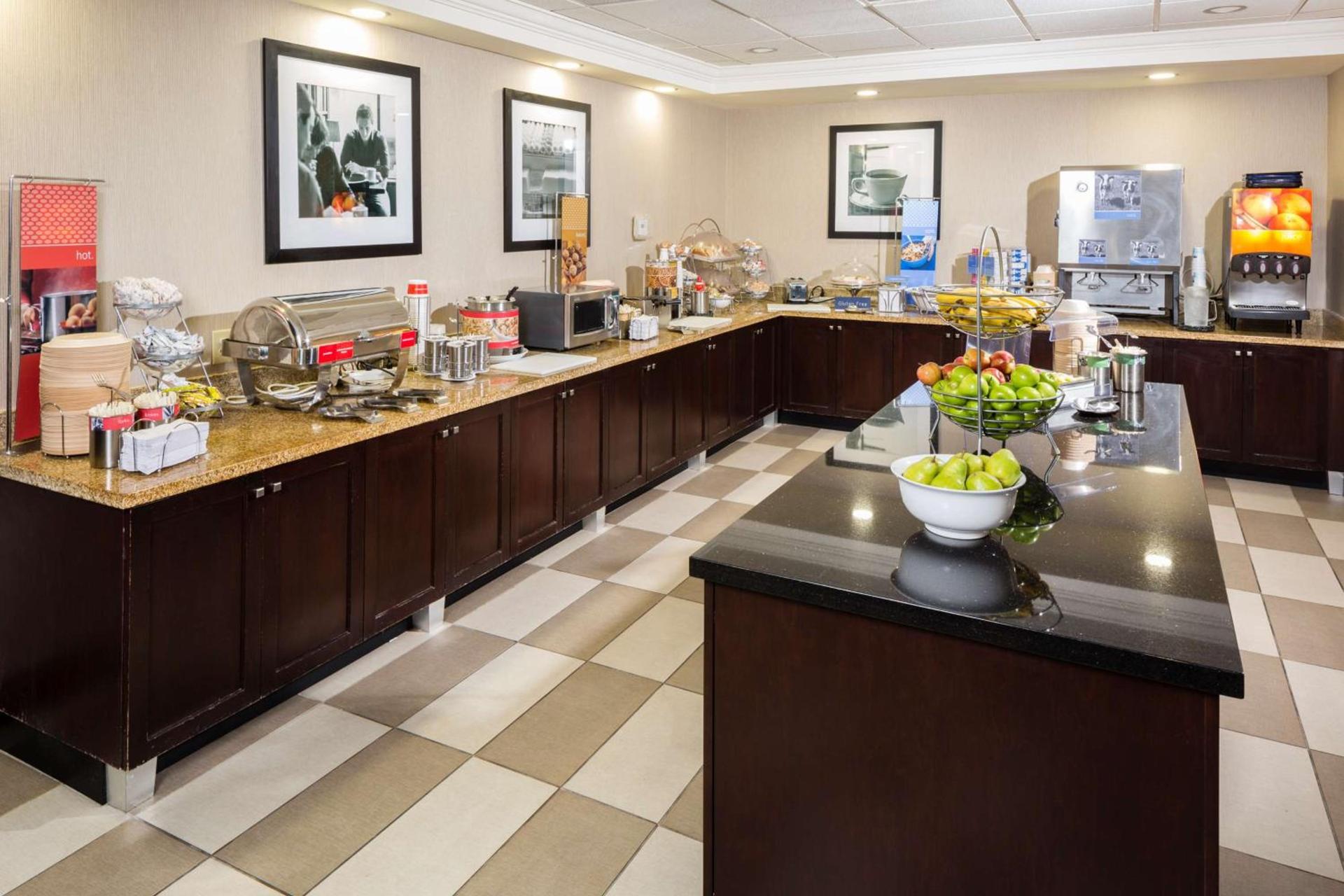 Hampton Inn & Suites Las Vegas South photo 10