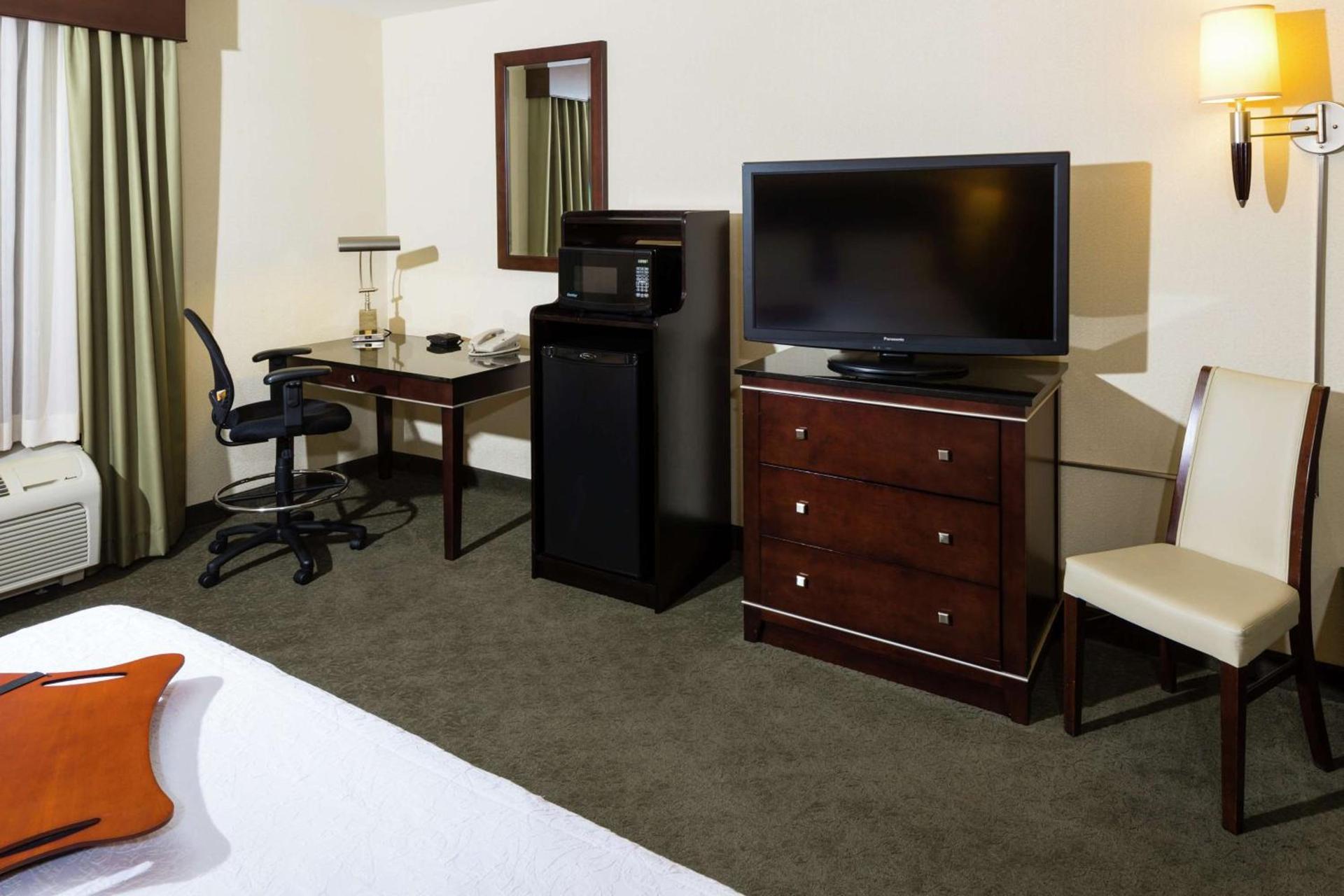 Hampton Inn & Suites Las Vegas South photo 12