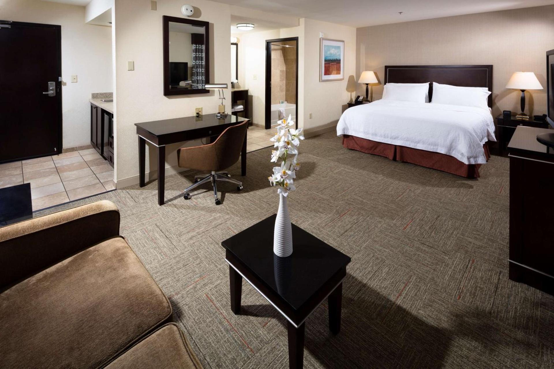 Hampton Inn & Suites Las Vegas South photo 20
